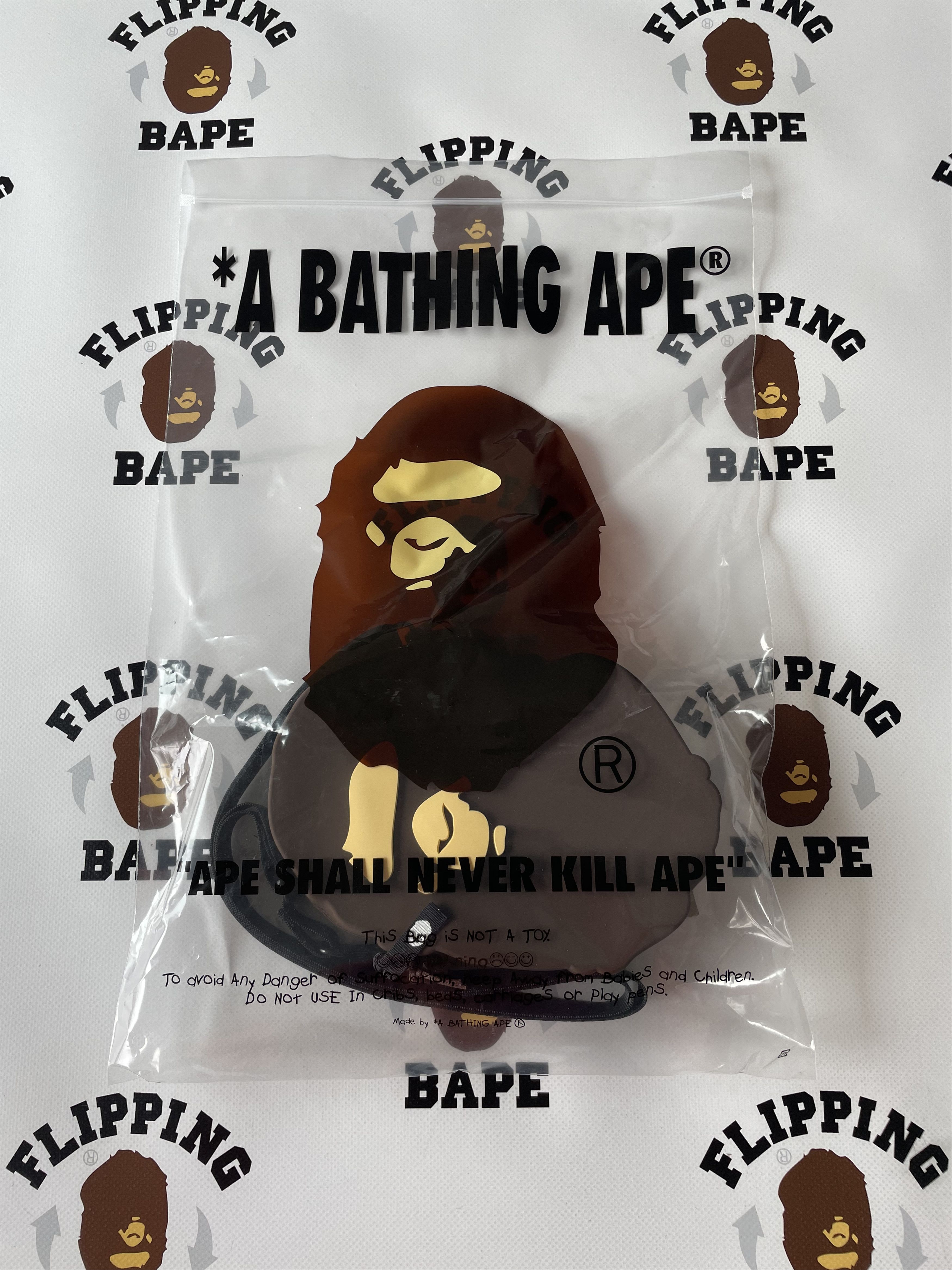 Bape BAPE APE HEAD SILICON SHOULDER BAG | Grailed