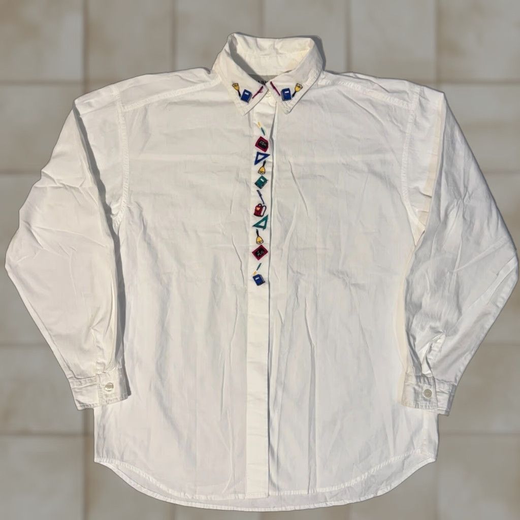 Vintage VINTAGE Donnkenny Shirt Women Small White Solid Long Sleeve Button-Up Shirt with Shoulder Pads for Business Casual Travel Size S / US 4 / IT 40 - 1 Thumbnail
