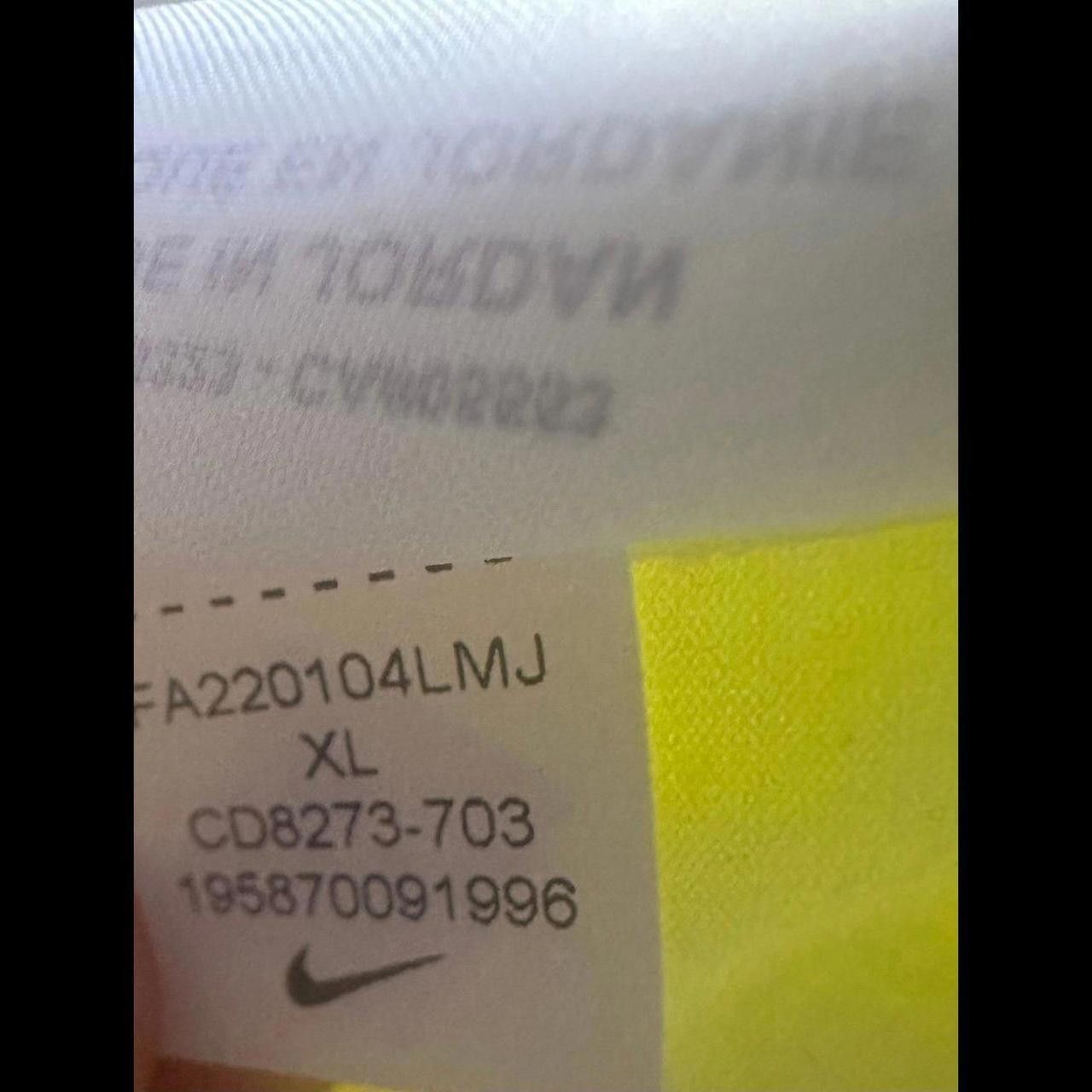 Nike New Nike Element 12 Zip Size US XL / EU 56 / 4 - 7 Thumbnail