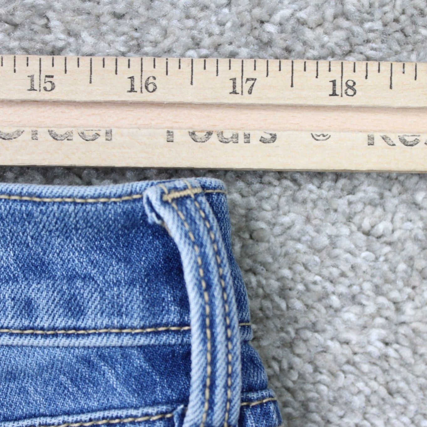 Old Navy Old Navy Jeans Women 10 Blue Mid-Rise WOW Boyfriend Denim (34x30) Size 10 Regular Stretch Jeans Womens Old Navy Boyfriend Blue Denim 5-Pocket Size 32" / US 10 / IT 46 - 7 Thumbnail