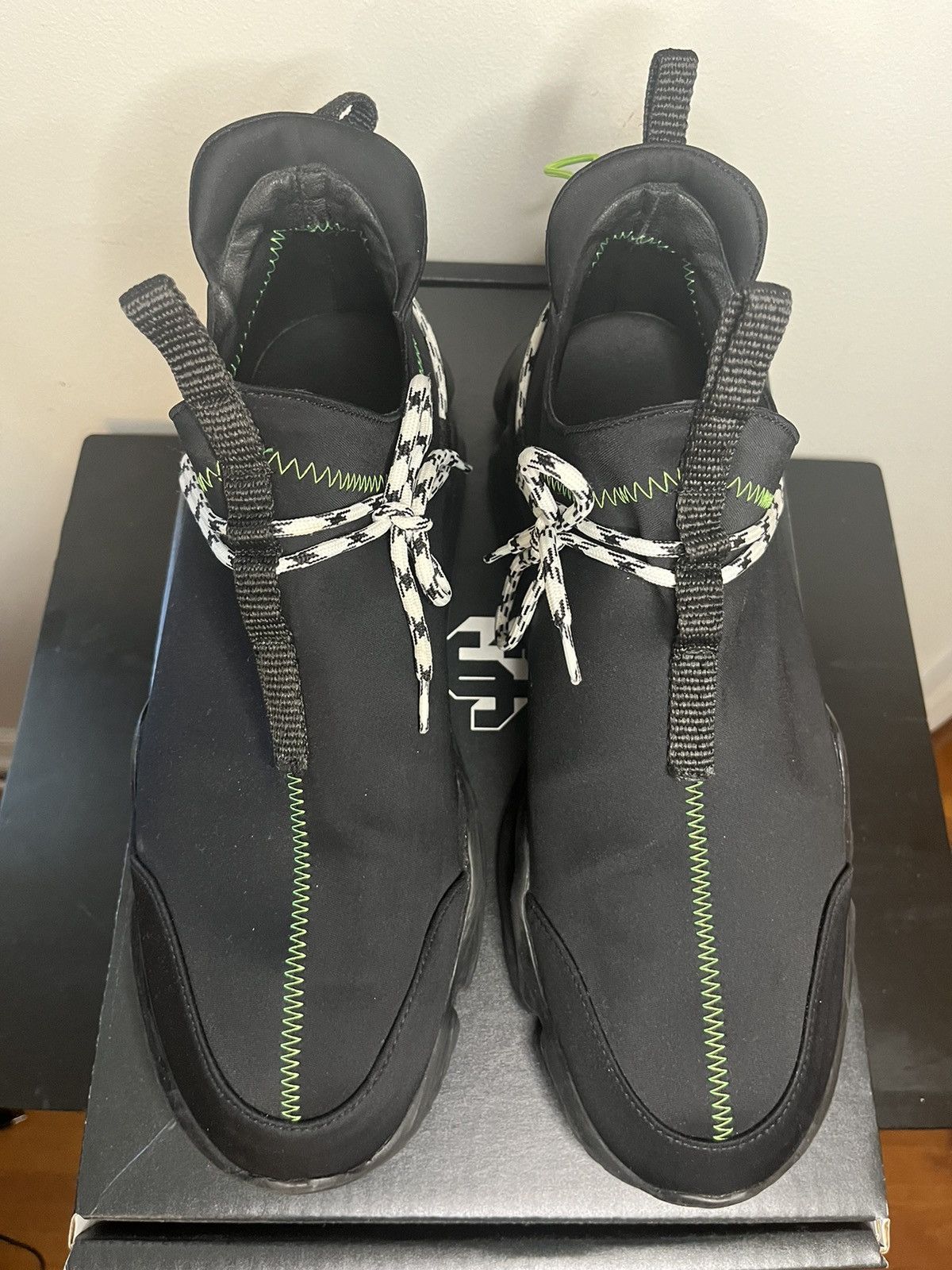 John Geiger John Geiger 002 Low Triple Black Away Game Size US 13 / EU 46 - 1 Thumbnail