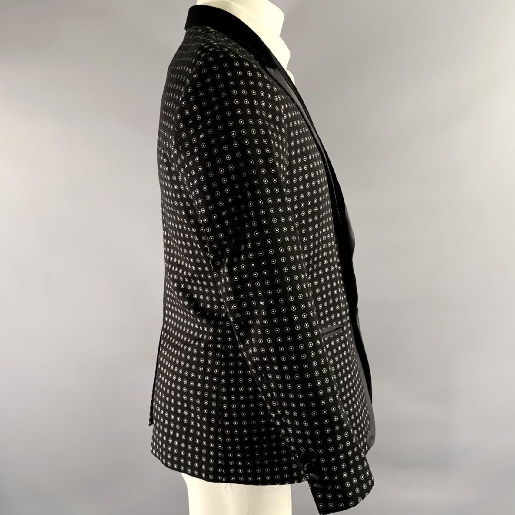 Dolce & Gabbana DOLCE & GABBANA Size 40 Black White Dot Cotton Blend Tuxedo Sport Coat Dressy Blazer Men XS-40) Size 40R - 3 Thumbnail