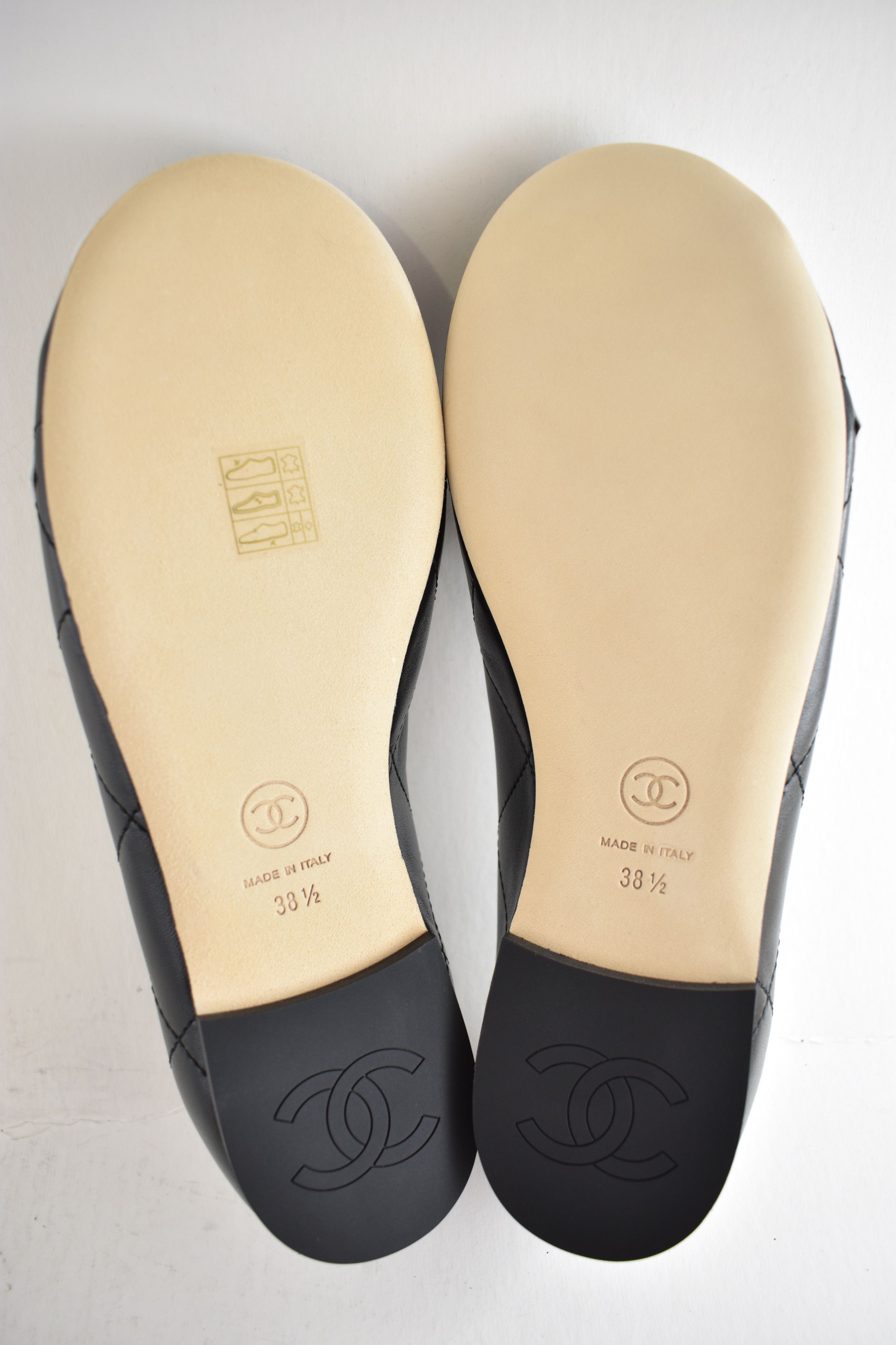 Chanel 26M Coco Beach Cambon White CC XL Ballet Ballerina Flat 38.5 Size US 8.5 / IT 38.5 - 24 Thumbnail