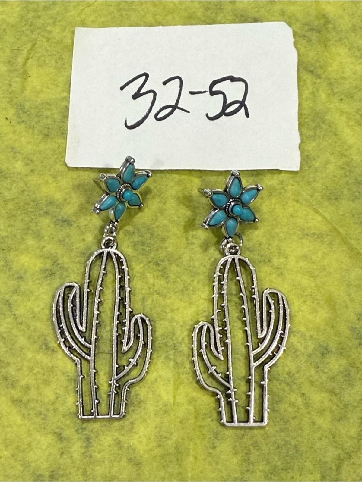 Other Turquoise silver tone cactus dangle post earrings Size ONE SIZE - 5 Thumbnail