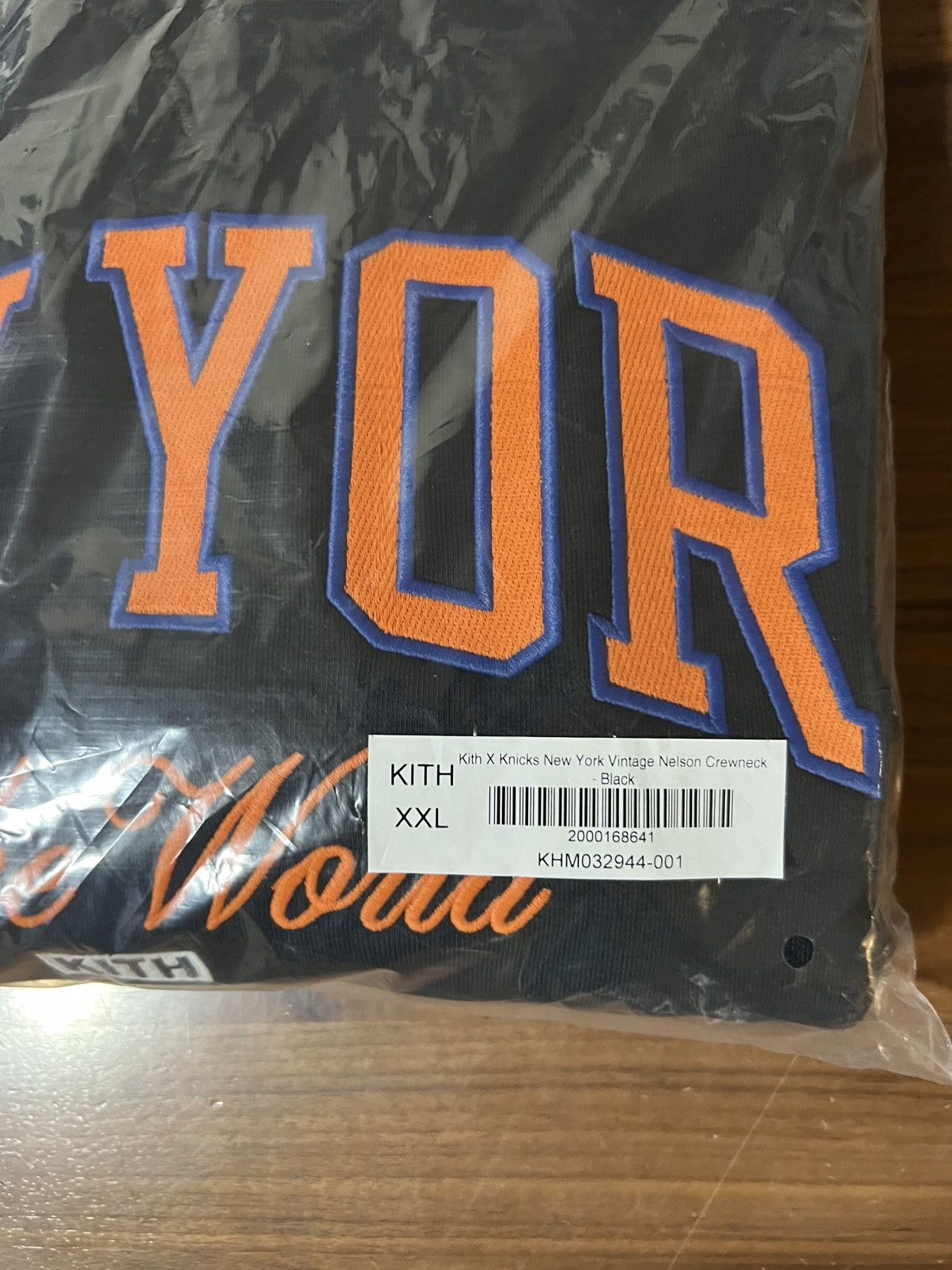 Kith Kith for the NY Knicks Vintage Nelson Crewneck Black XXL Size US XXL / EU 58 / 5 - 7 Thumbnail