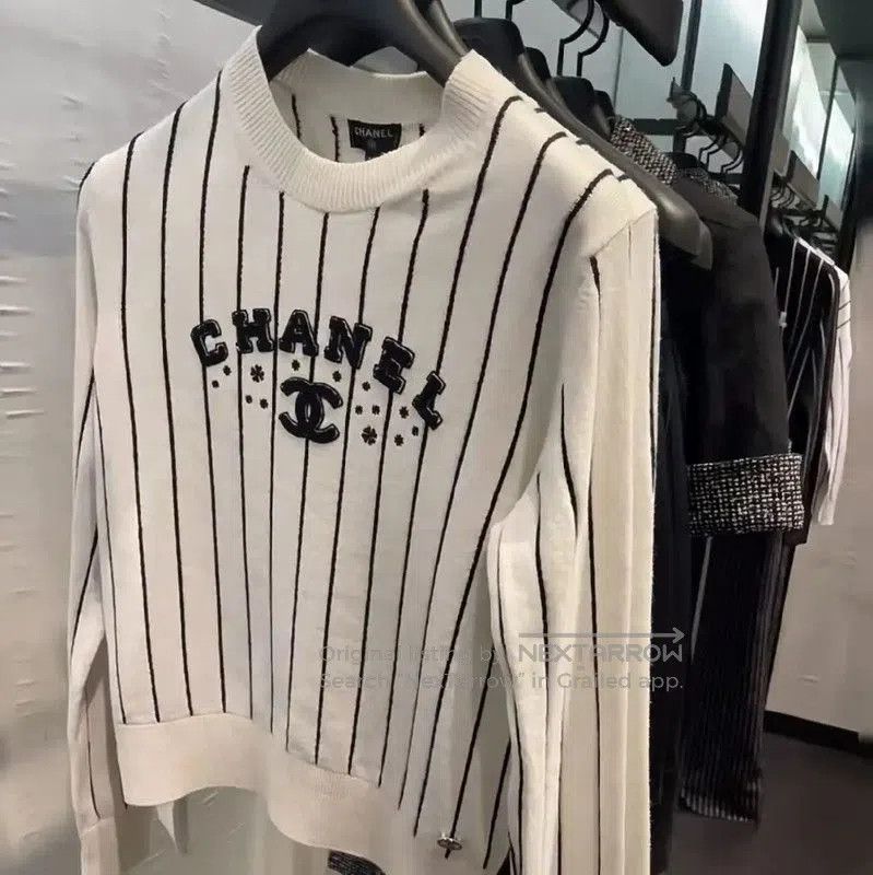 Chanel Chanel Striped White Pullover Sweater . Size M / US 6-8 / IT 42-44 - 3 Thumbnail