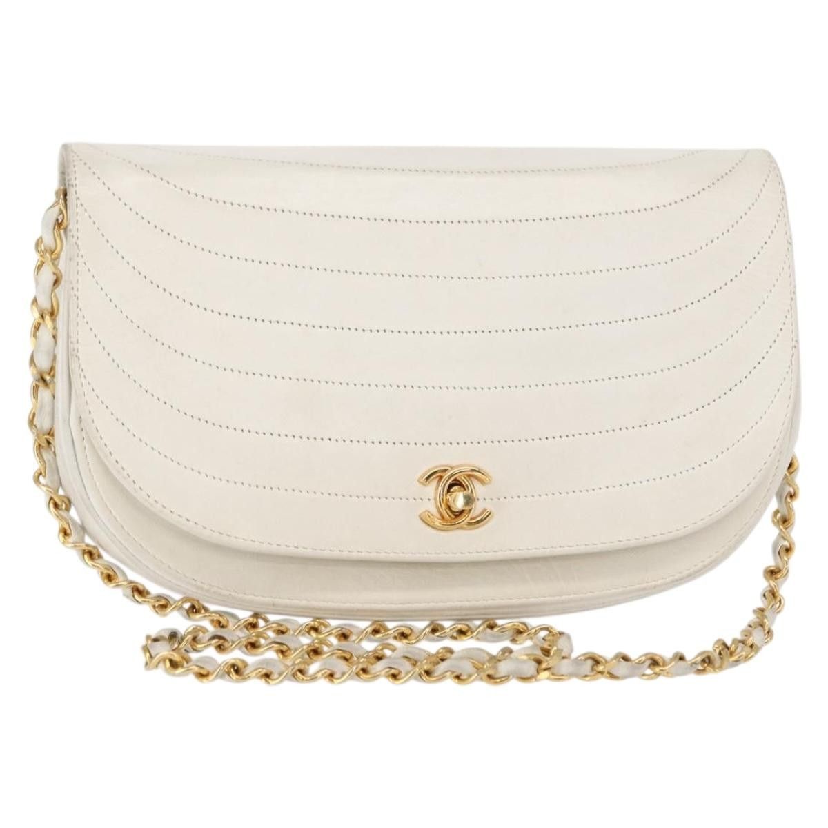 Chanel Chanel Vintage Crescent Flap Bag Horizontal Quilted Leather Size ONE SIZE - 1 Thumbnail