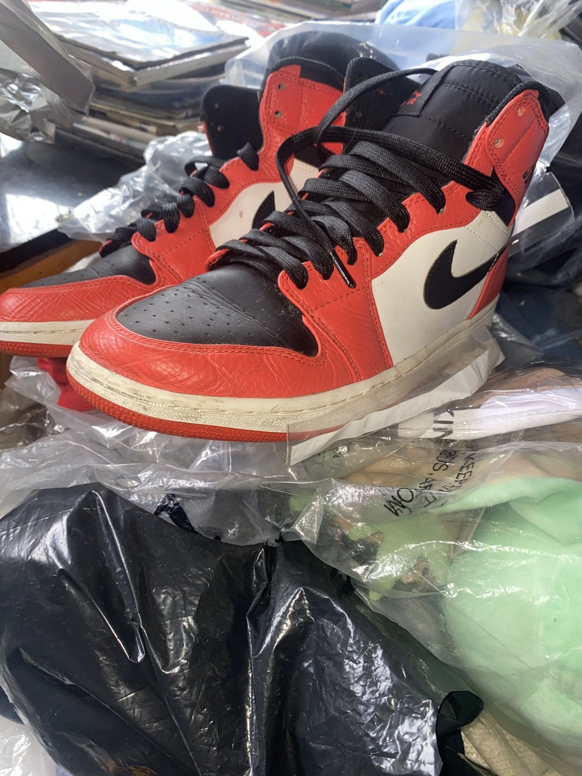 Nike Size 9.5 Jordan 1 Rare Air Orange used Size US 9.5 / EU 42-43 - 1 Thumbnail