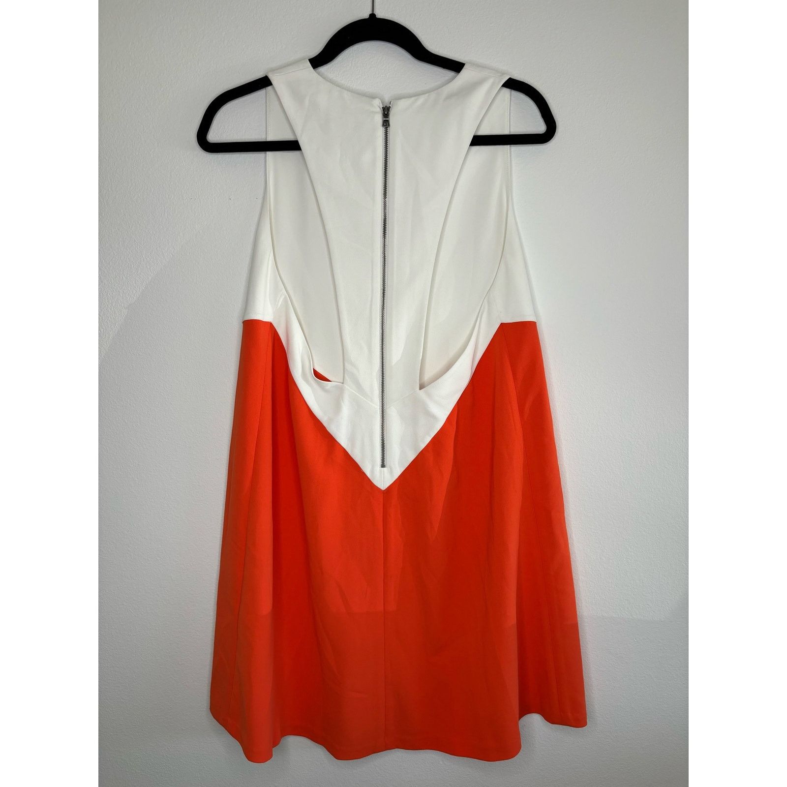 Alice + Olivia Alice and Olivia, White and orange color block shift dress Size M / US 6-8 / IT 42-44 - 3 Thumbnail