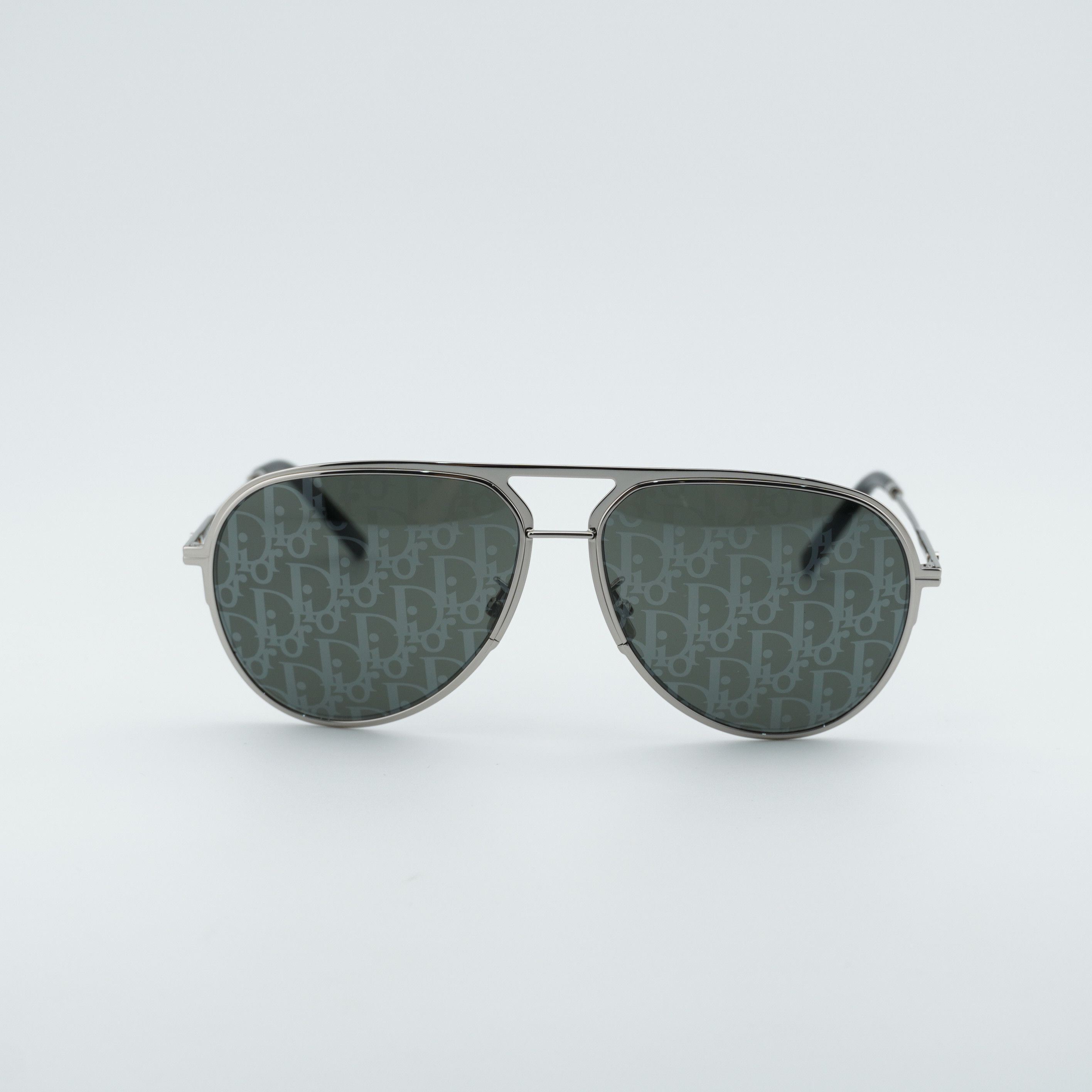 Dior Dior DIORESSENTIAL A2U F0A8 Sunglasses Palladium Aviator Size ONE SIZE - 4 Thumbnail