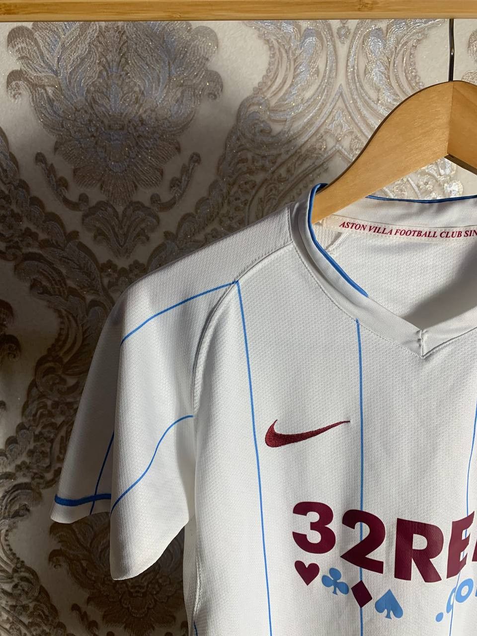Nike Vintage Nike FC Aston Villa England Soccer Jersey Retro Y2K Size US XS / EU 42 / 0 - 4 Thumbnail