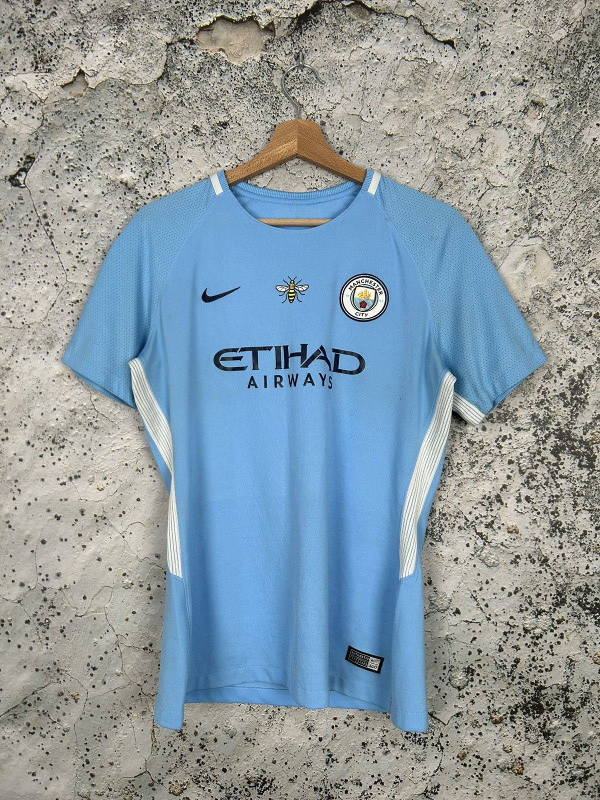 Manchester City Bee Nike Soccer Jersey Football Rare Sport