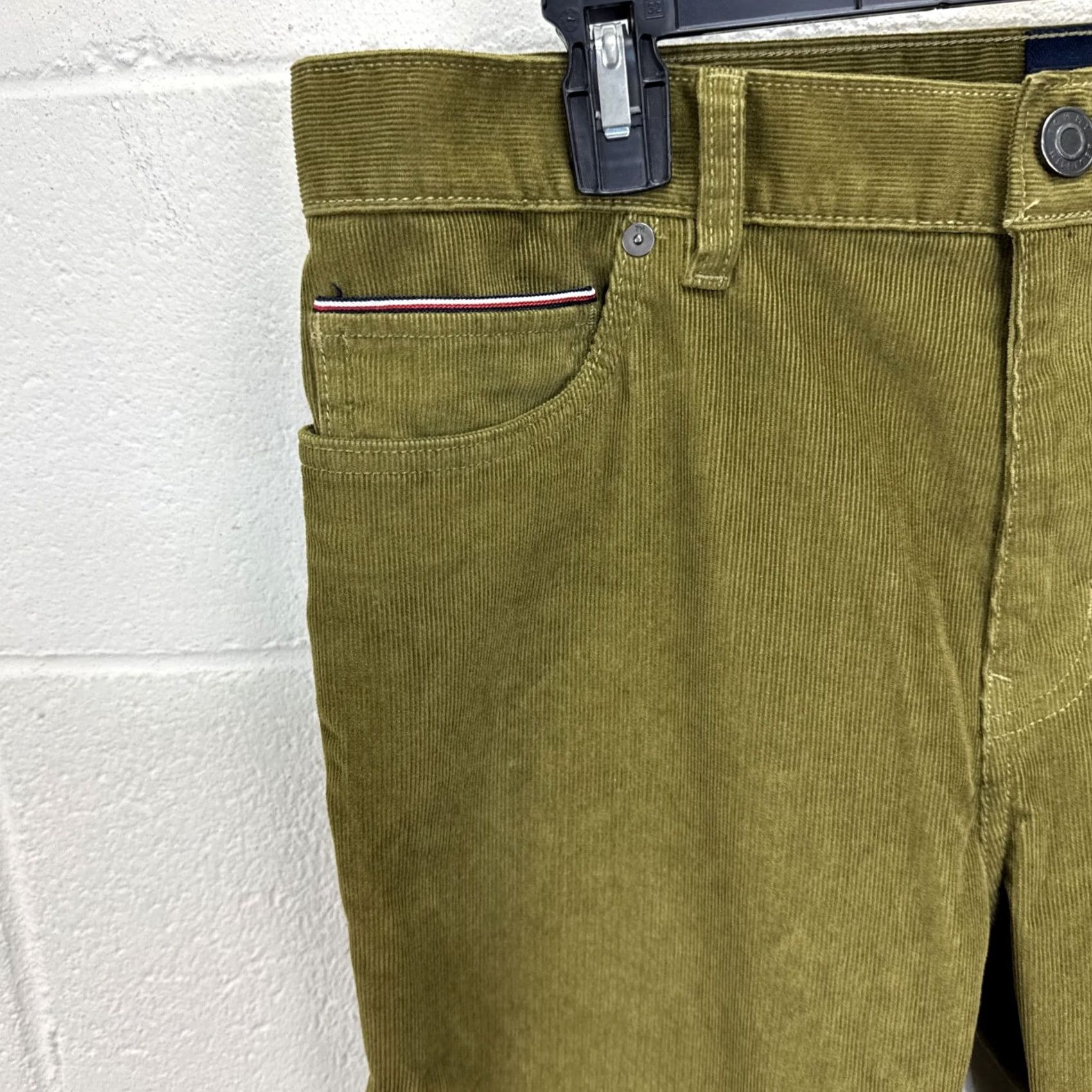 Tommy Hilfiger VINTAGE Tommy Hilfiger Corduroy Pants Mens 34x32 Olive Green Pants Straight Tapered Size US 34 / EU 50 - 2 Thumbnail