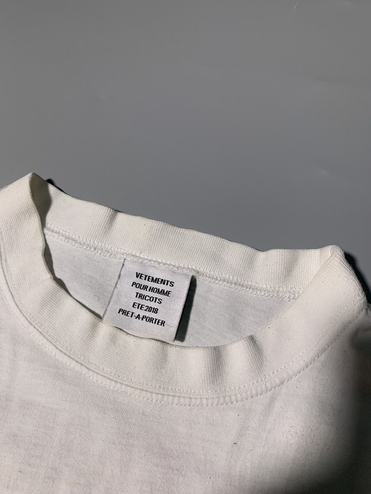 Vetements VETEMENTS STAFF TEE WHITE Size US S / EU 44-46 / 1 - 5 Thumbnail
