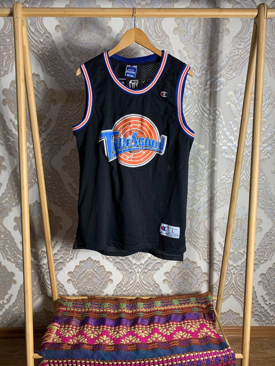 Champion × Vintage VERY RARE CHAMPION TUNESQUAD JORDAN 23 NBA JERSEY BLOKECORE Size US L / EU 52-54 / 3 - 2 Thumbnail