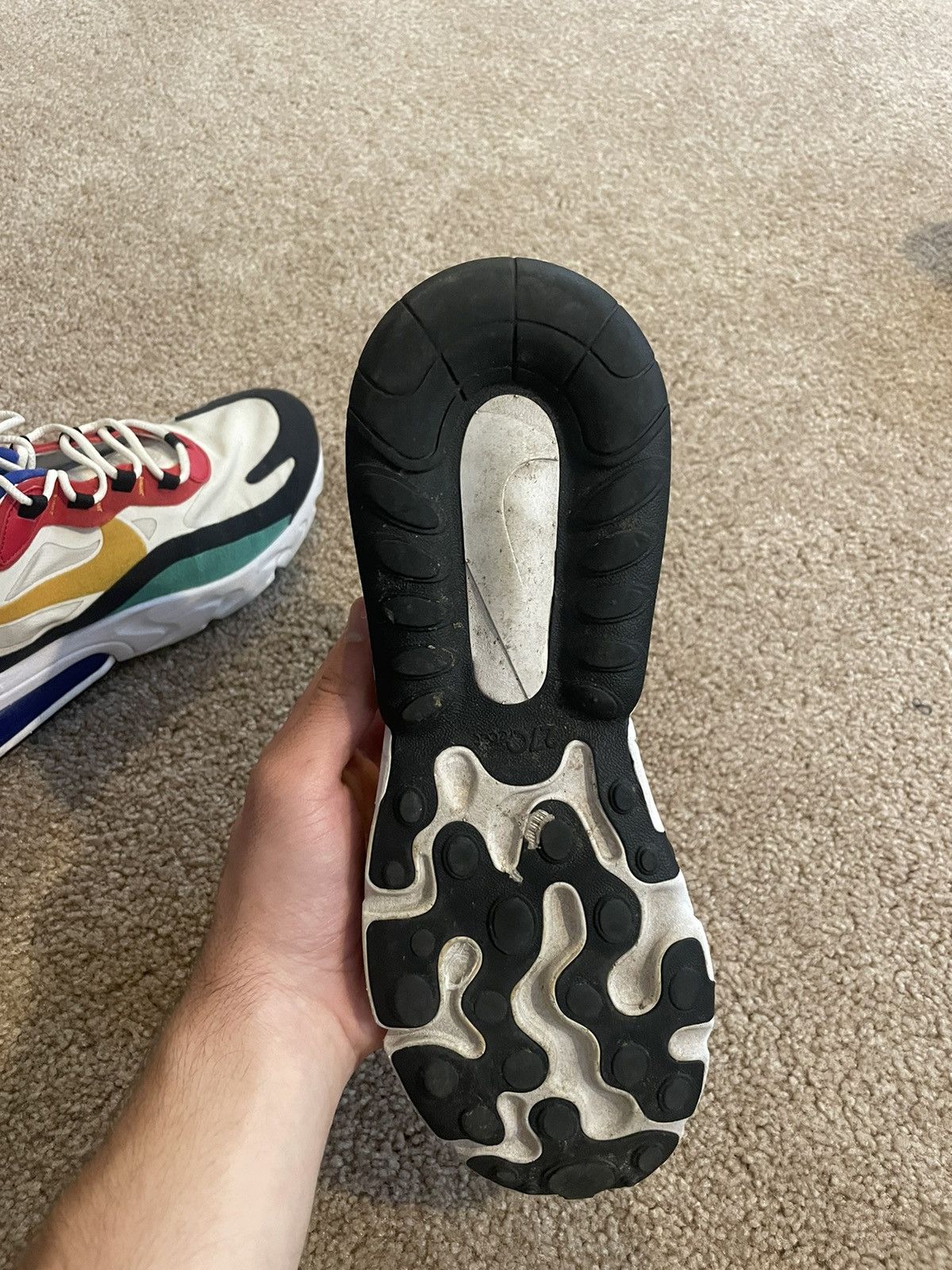 Nike Nike Air Max 270 React Size US 8.5 / EU 41-42 - 8 Thumbnail
