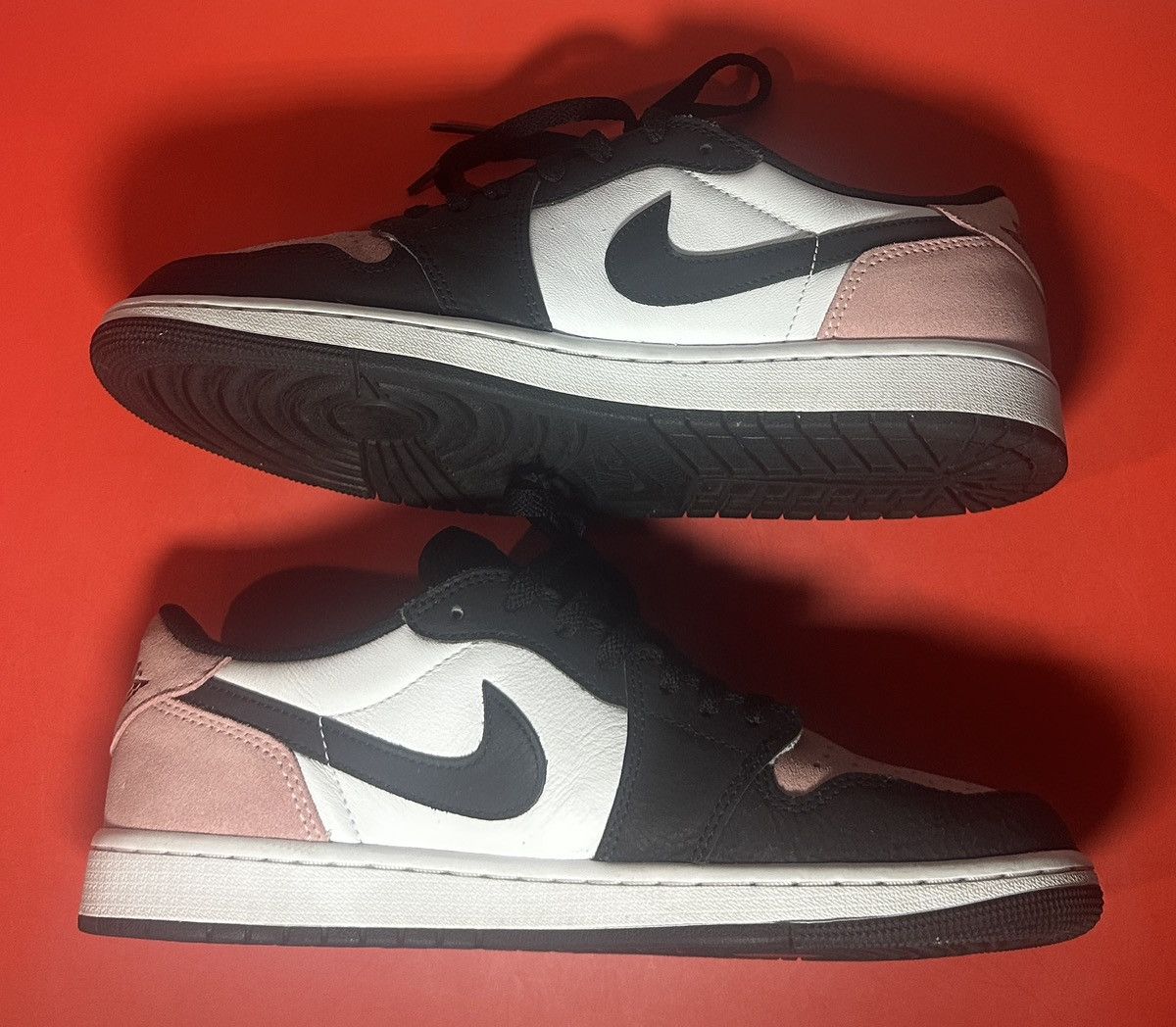 Jordan Brand Size 10.5 - Jordan 1 Low OG Bleached Coral Size US 10.5 / EU 43-44 - 2 Thumbnail