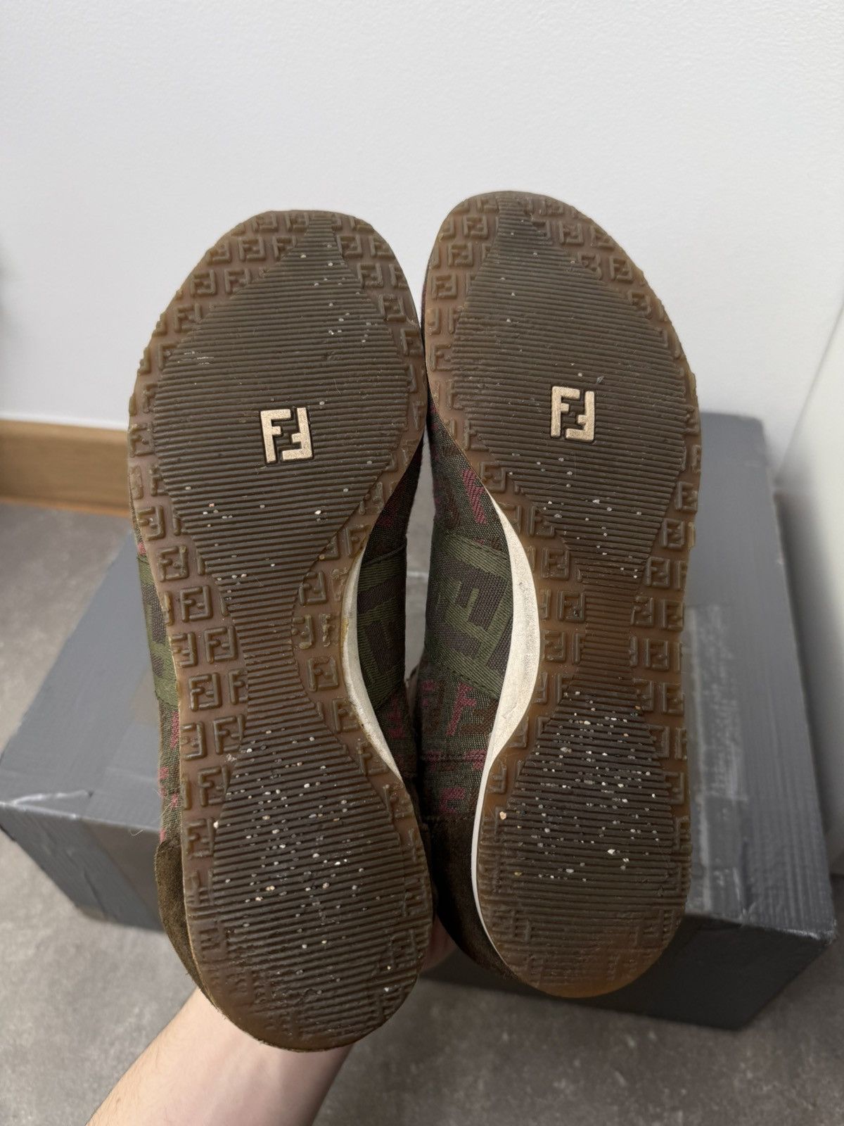 Fendi Fendi sneakers shoes monogram luxury wear vintage old money Size US 6 / IT 36 - 10 Thumbnail