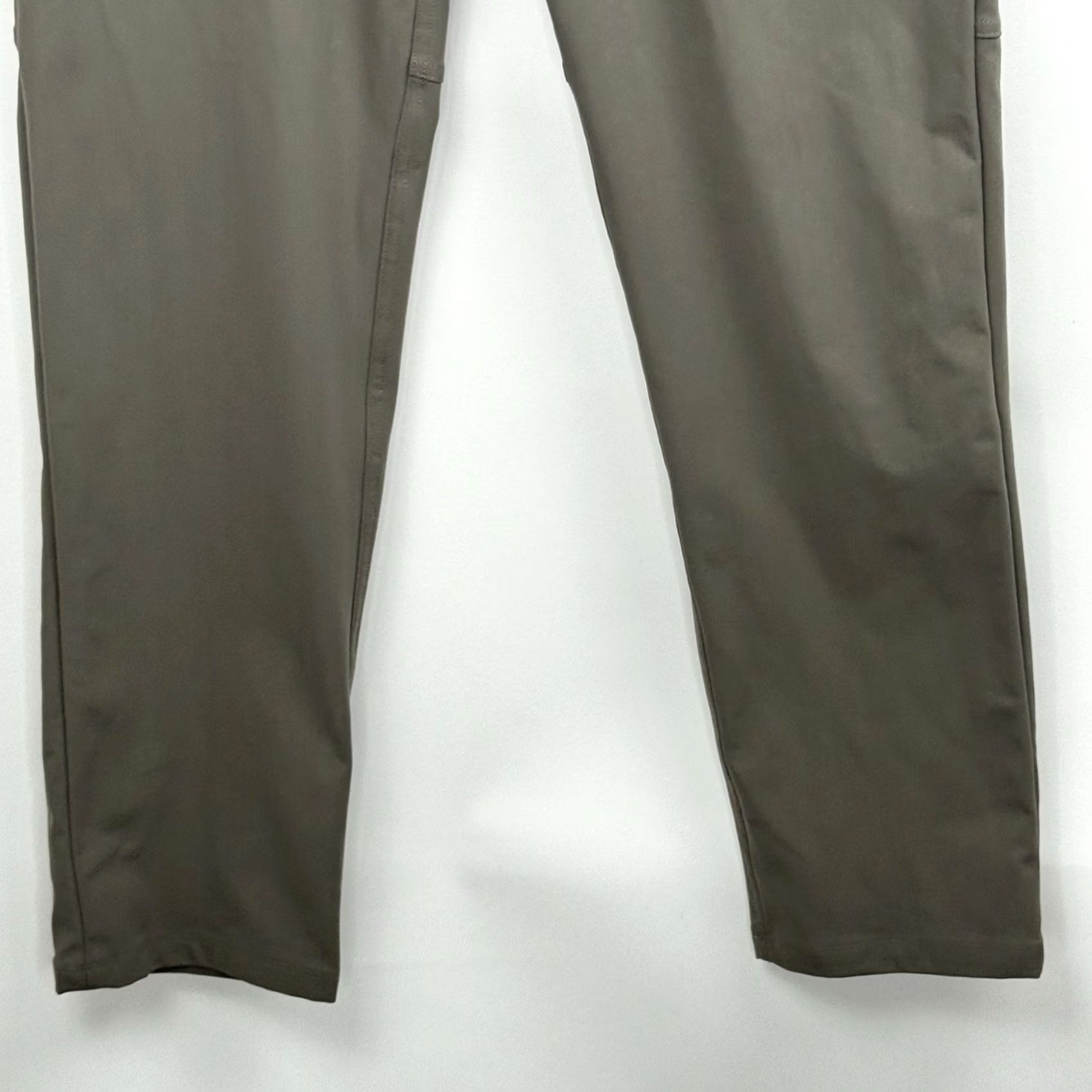 Lululemon VINTAGE? No. Lululemon ABC Pants Men 31 5-Pocket Classic Warpstreme Gray Shirt? Size US 31 - 6 Thumbnail