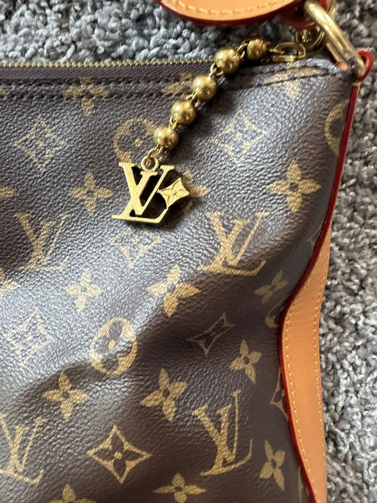 Louis Vuitton louis vuitton vagabond monogram Size ONE SIZE - 5 Thumbnail