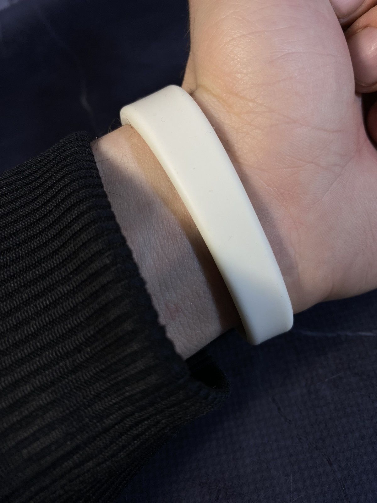 Jewelry × Vintage Minimalist Cream Silicone Strap Watch Japanese Brand Size ONE SIZE - 3 Thumbnail