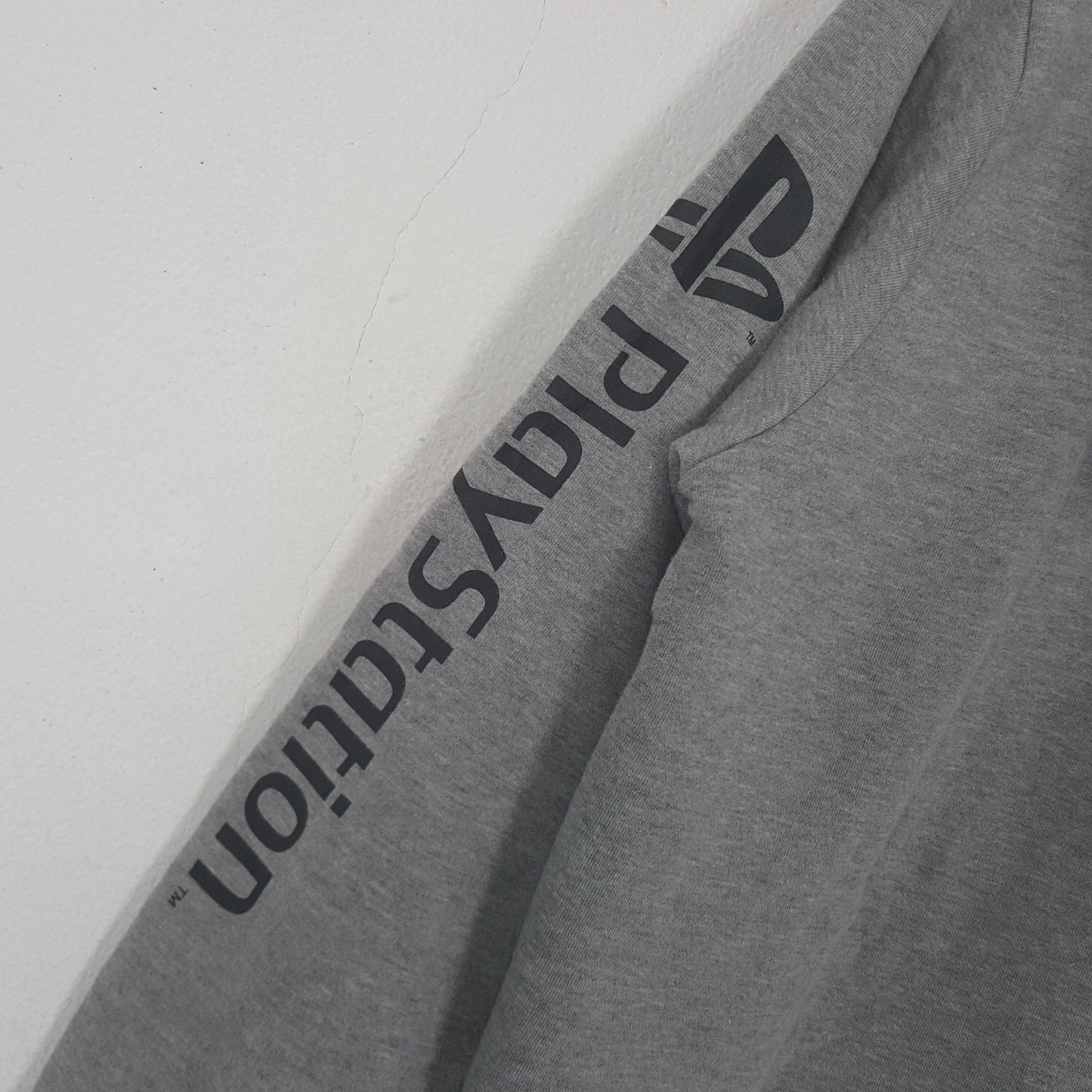 Playstation Vintage Playstation Sweatshirt Hoodies Size US M / EU 48-50 / 2 - 4 Thumbnail
