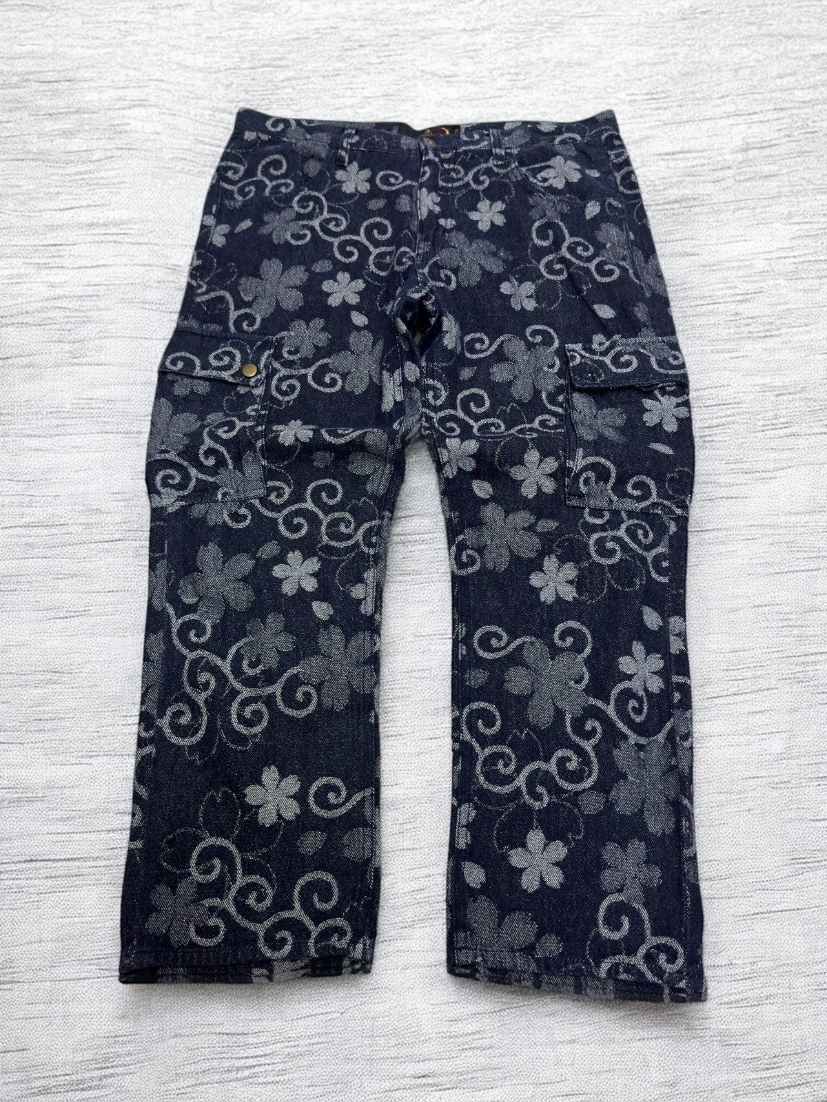 Karakuri Tamashii Japan Brand Cropped Utility Cargo Multi Pocket Streetwear Size US 33 - 1 Thumbnail