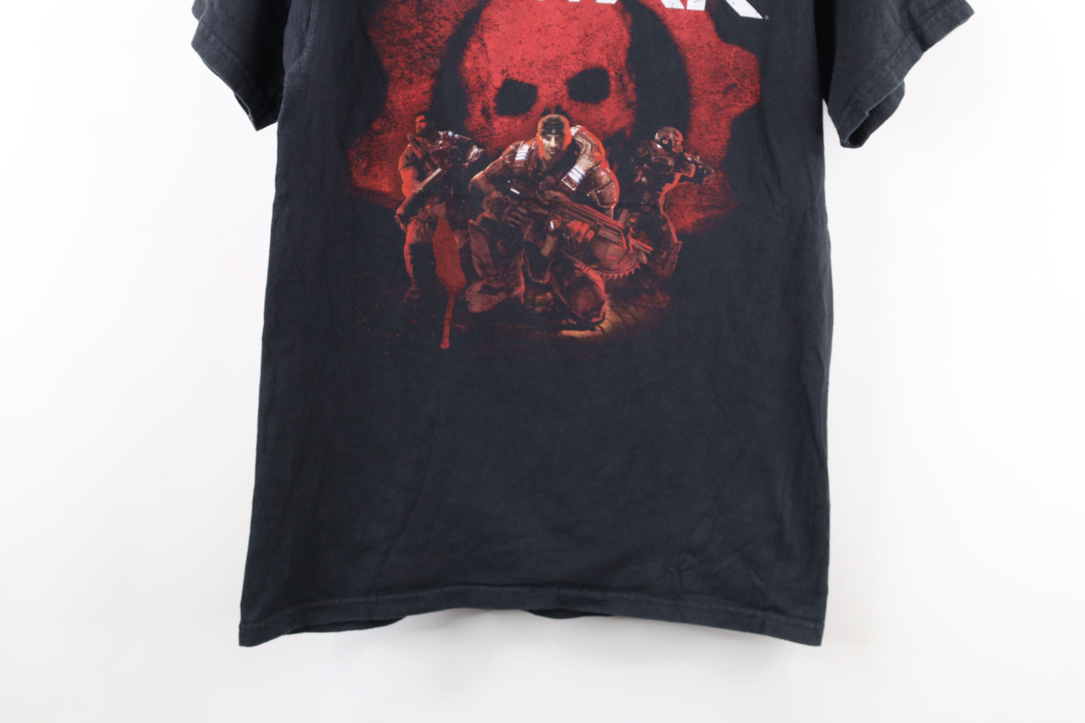 Vintage Vintage Y2K 2009 Spell Out Gears of War Video Game T-Shirt Size US S / EU 44-46 / 1 - 3 Thumbnail