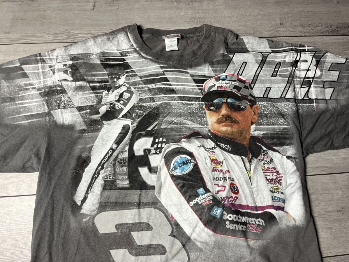 NASCAR 1990s DALE EARNHARDT AOP VINTAGE GRAPHIC TEE NASCAR GRAIL Size US XXL / EU 58 / 5 - 3 Thumbnail