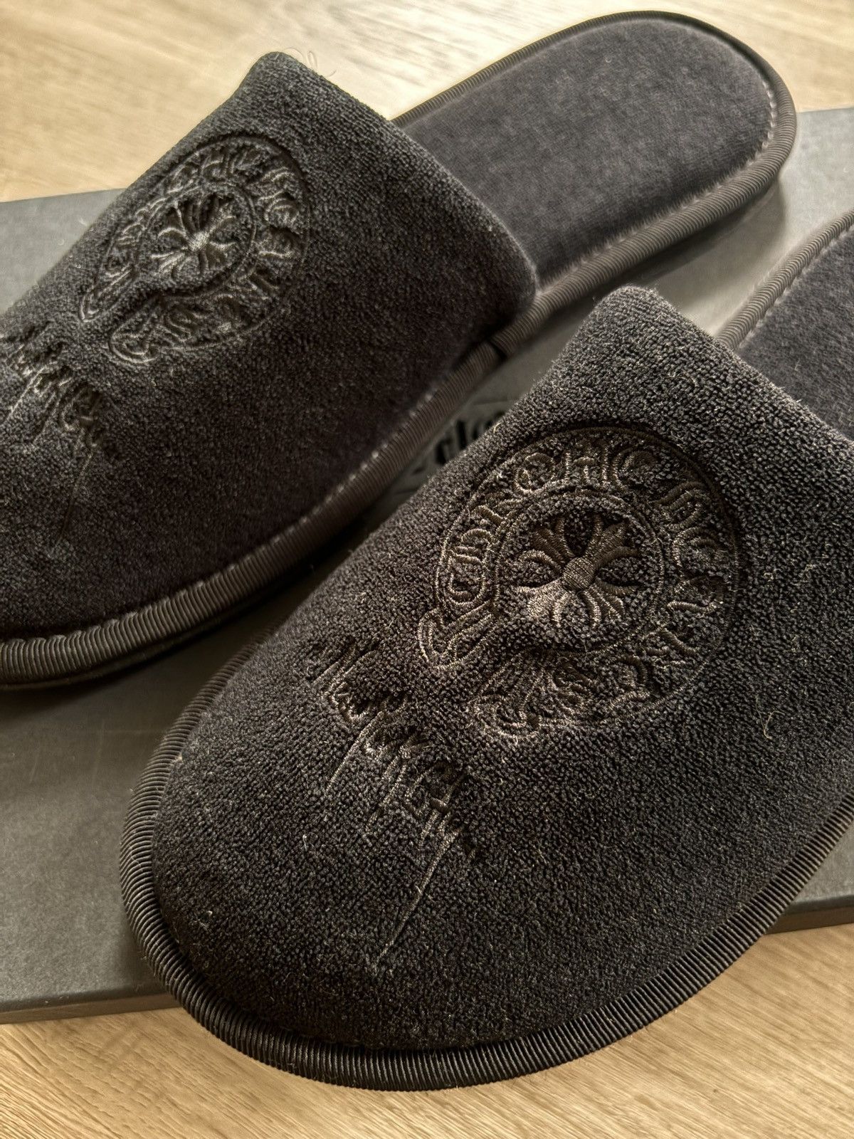 Chrome Hearts Chrome Hearts New York Exclusive Hotel Slides Size US 9.5 / EU 42-43 - 2 Thumbnail