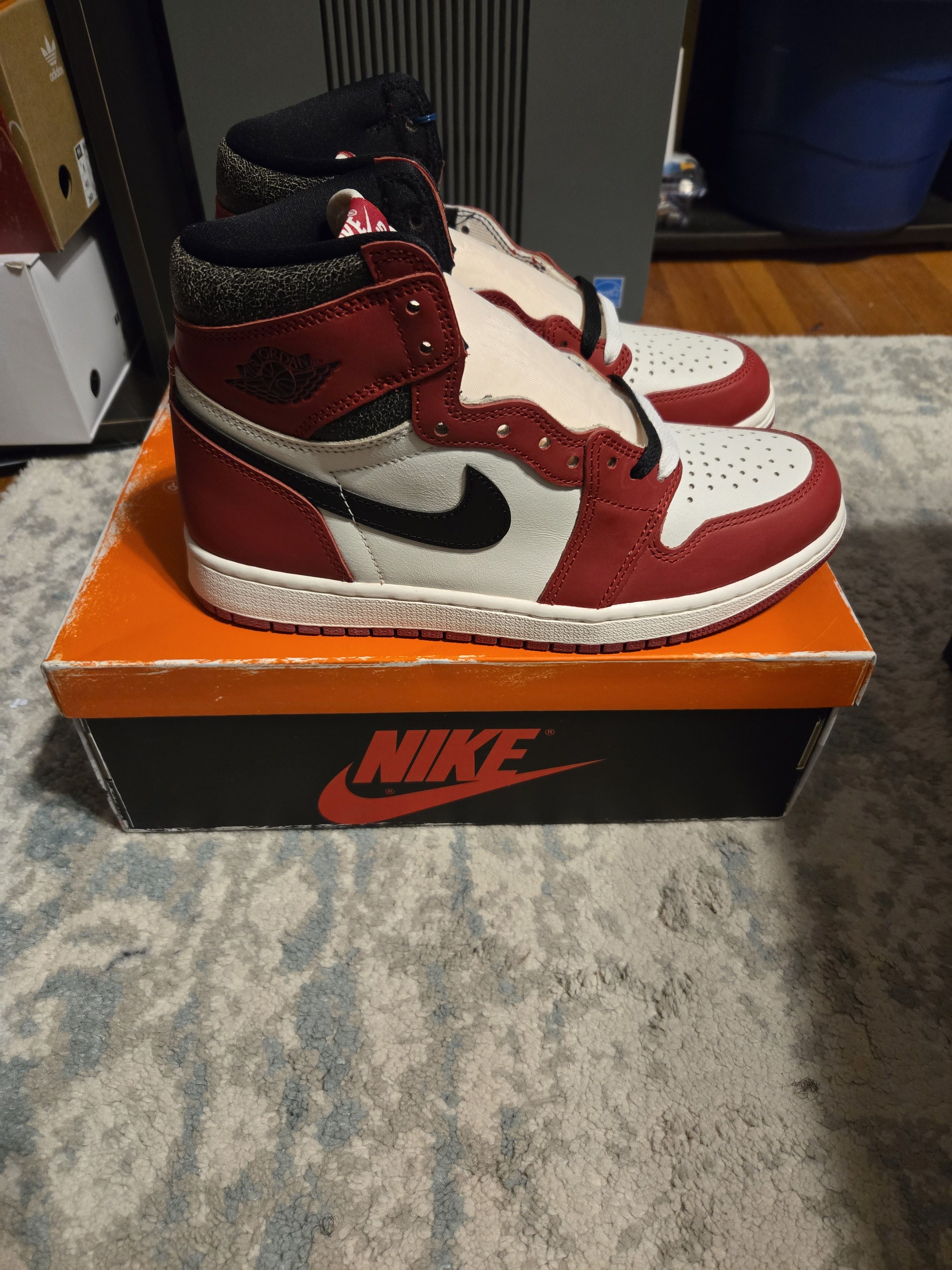 Nike Air Jordan 1 Retro High OG Chicago Reimagined Lost & Found Size US 7.5 / EU 40-41 - 2 Thumbnail