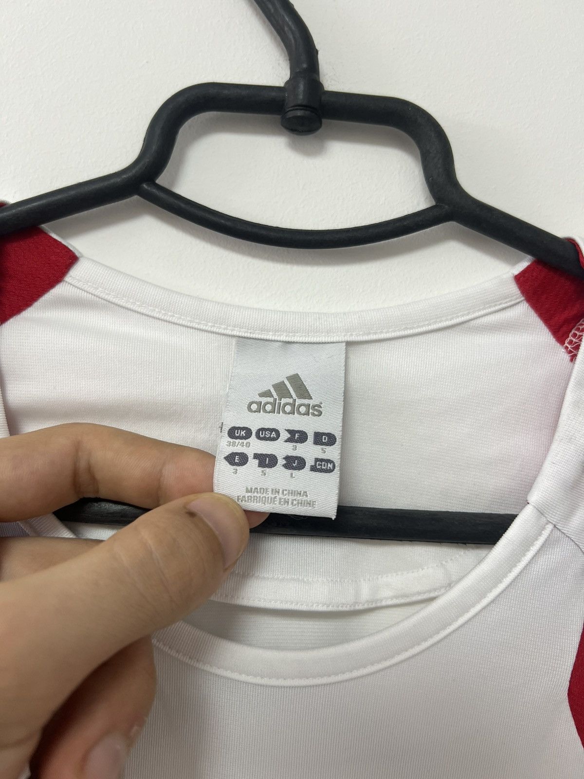 Adidas × Vintage Ac Milan 2005-06 Football Shirt Adidas Soccer Jersey sz M Size US M / EU 48-50 / 2 - 3 Thumbnail