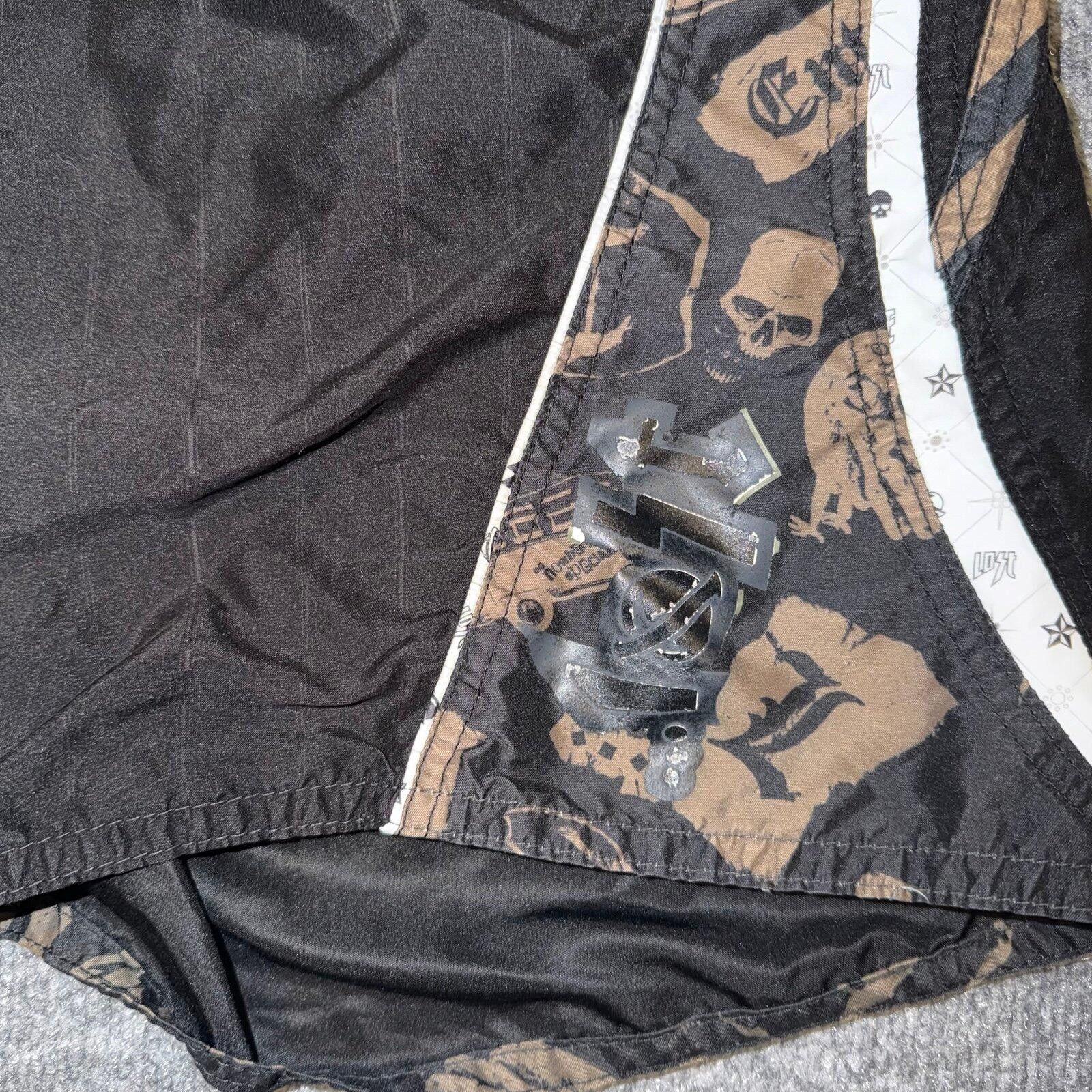 Billabong LOST Enterprises Skull Surf Board Shorts Mens XL 37 VTG Size US 36 / EU 52 - 2 Thumbnail