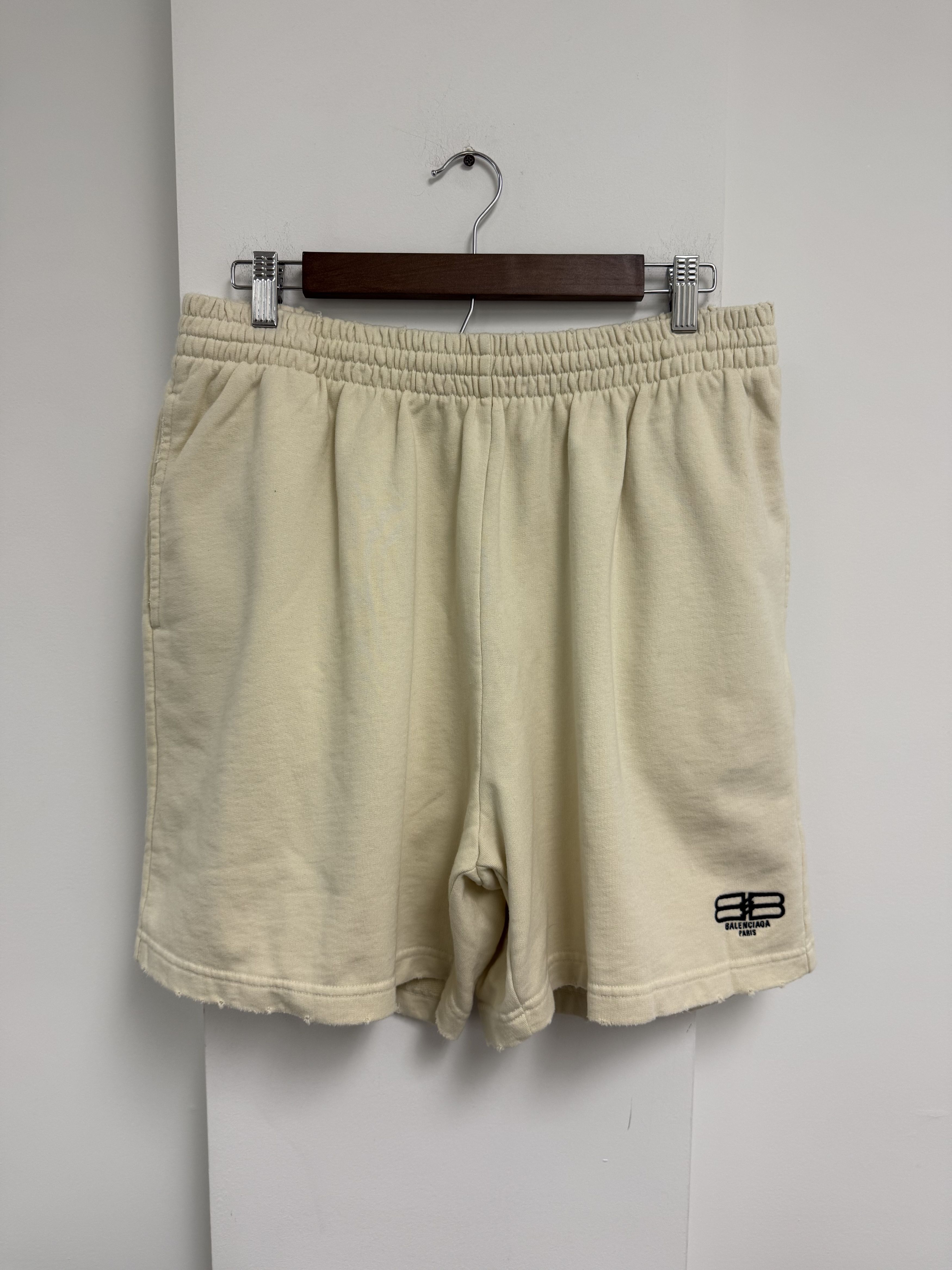 Balenciaga Balenciaga BB Icon Shorts Size US 34 / EU 50 - 1 Thumbnail