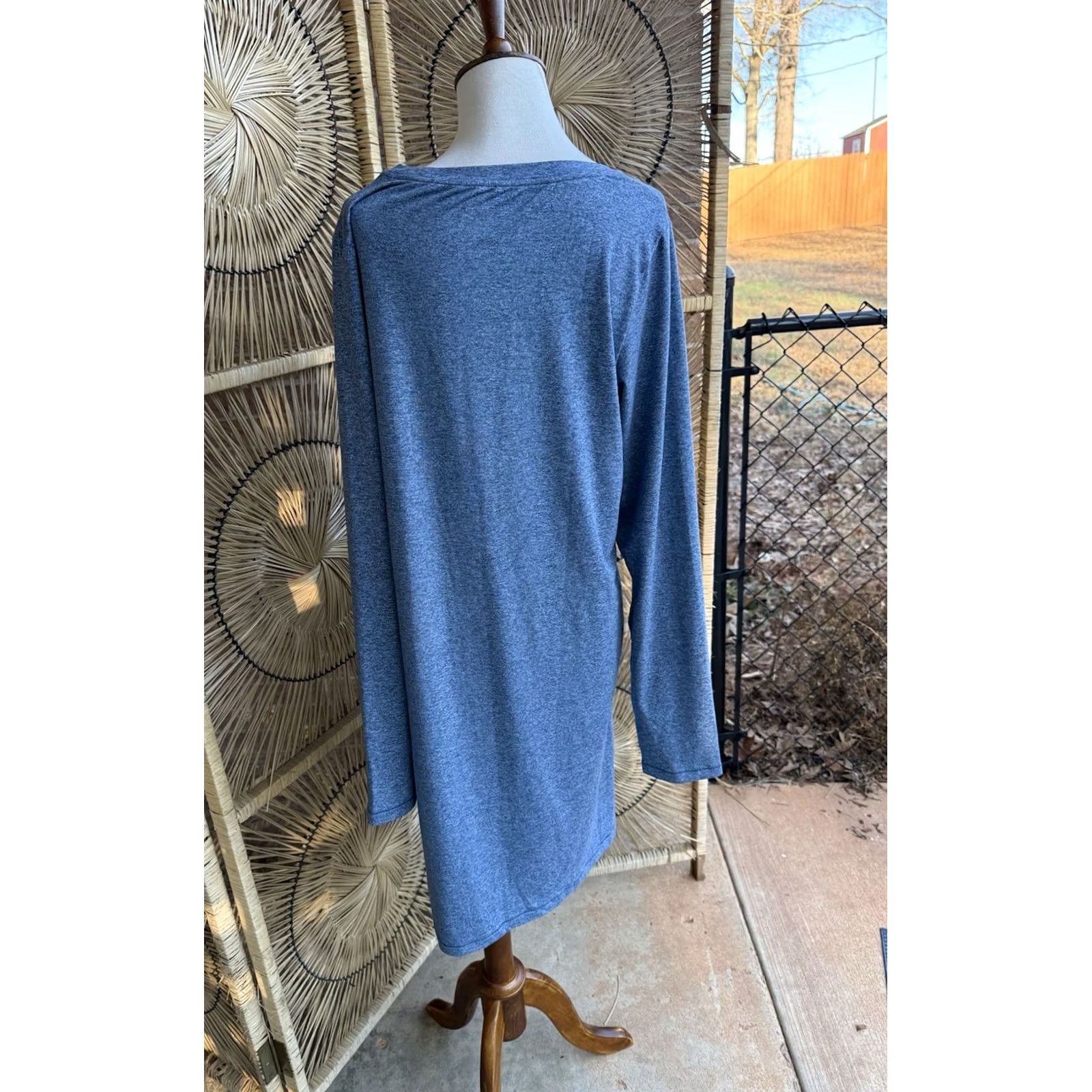 Athleta Athleta Dress Blue Heather Uptempo Shirt L Long Sleeve Crew Neck Pockets Size L / US 10 / IT 46 - 6 Thumbnail