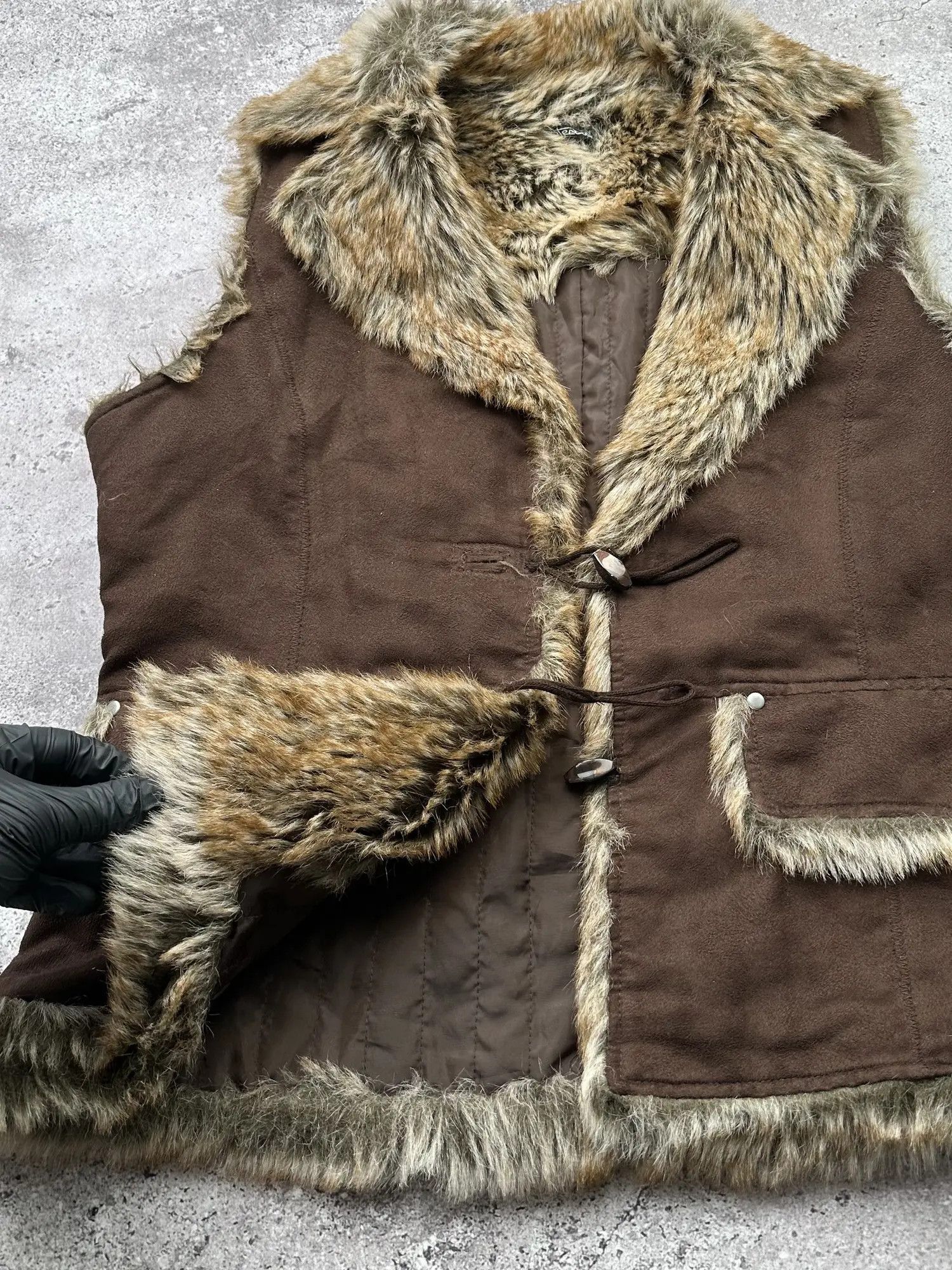 Japanese Brand Vintage Faux Fur Vest C257(V603) Size M / US 6-8 / IT 42-44 - 2 Thumbnail