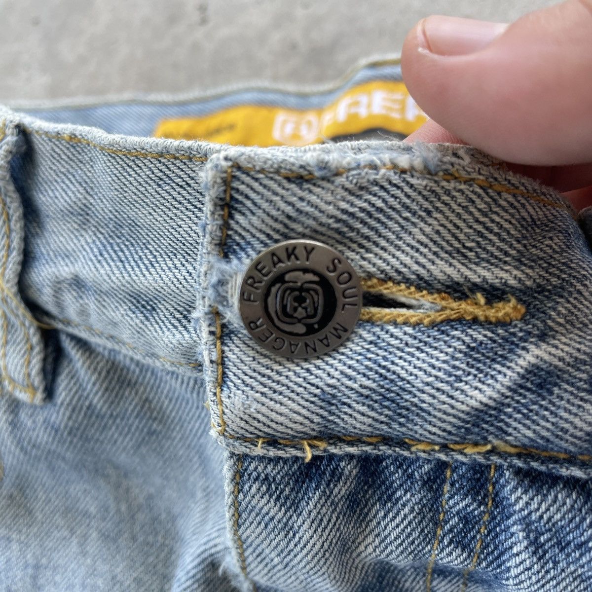 Japanese Brand RARE🔥 Vintage Freaky Soul Baggy Faded Denim Jeans Pants W33 Size US 33 - 7 Thumbnail
