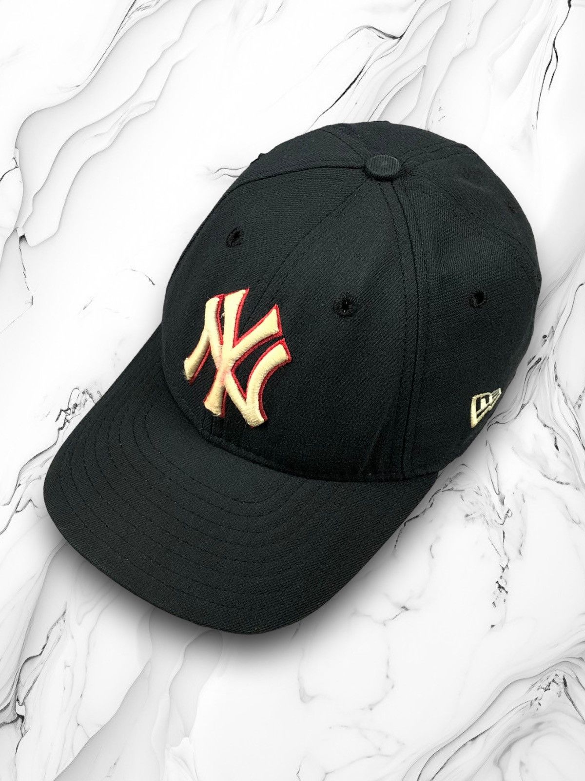 Vintage Vintage 90s MLB New York Yankees Embroidered Logo USA Cap ...
