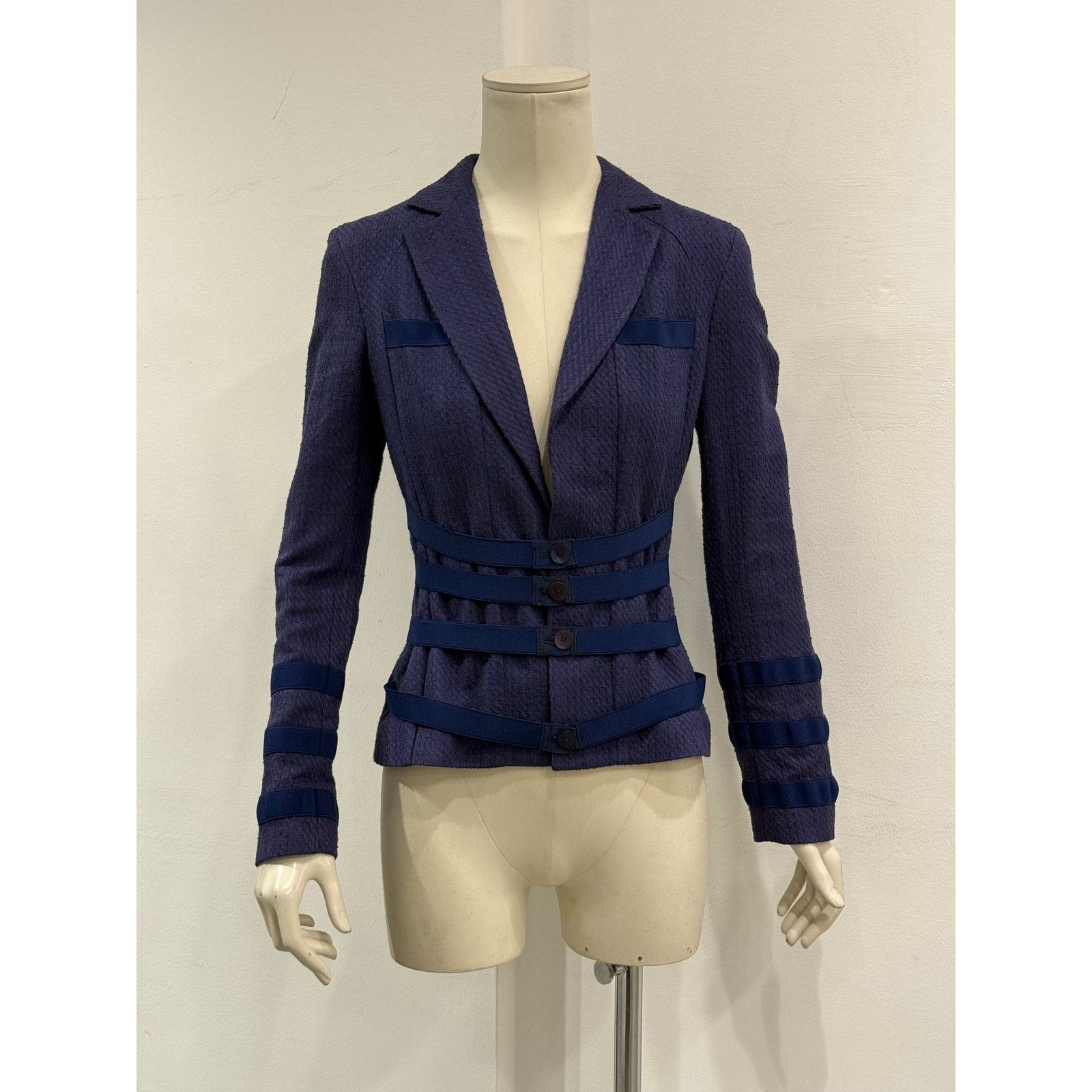 Versace 2000s Versace textured strap-detail bondage fitted blazer Size S / US 4 / IT 40 - 2 Thumbnail