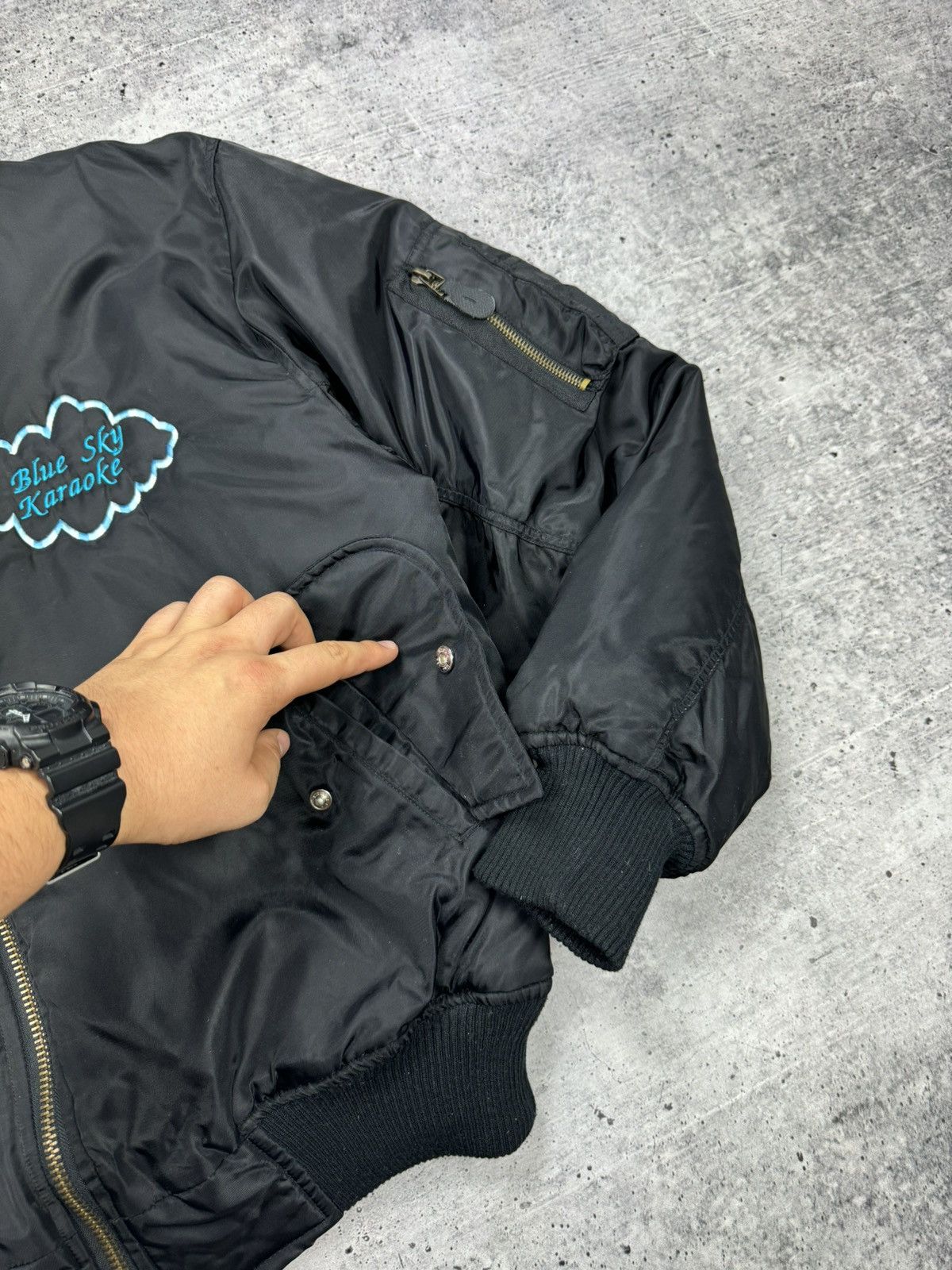 Vintage Vintage MA1 Bomber Jacket Big Logo Blue Sky Karaoke 90’s Y2K Size US L / EU 52-54 / 3 - 8 Thumbnail