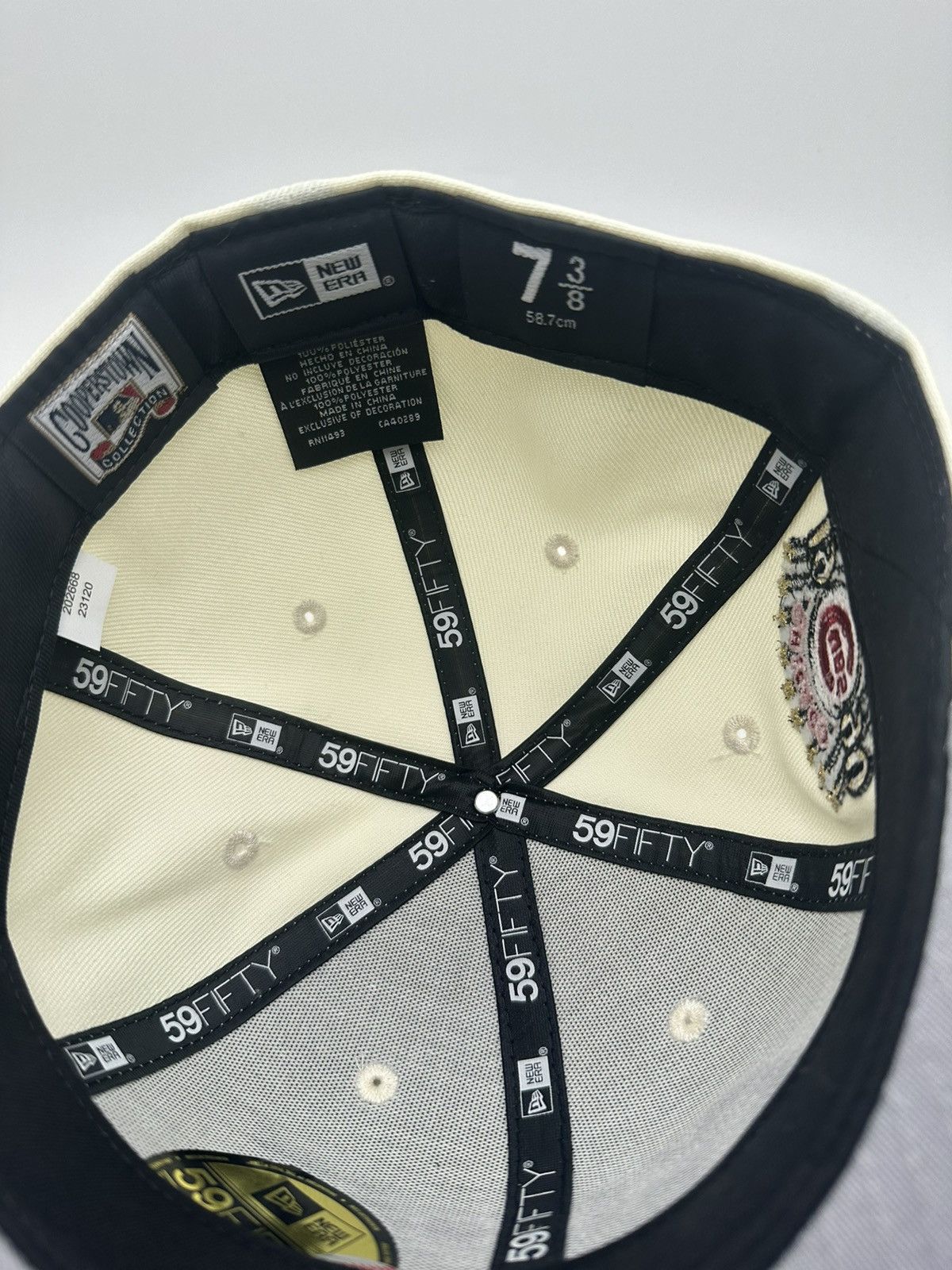 Hat Club × Lids × New Era Chicago White Sox Fitted 7 3/8 Size ONE SIZE - 9 Thumbnail
