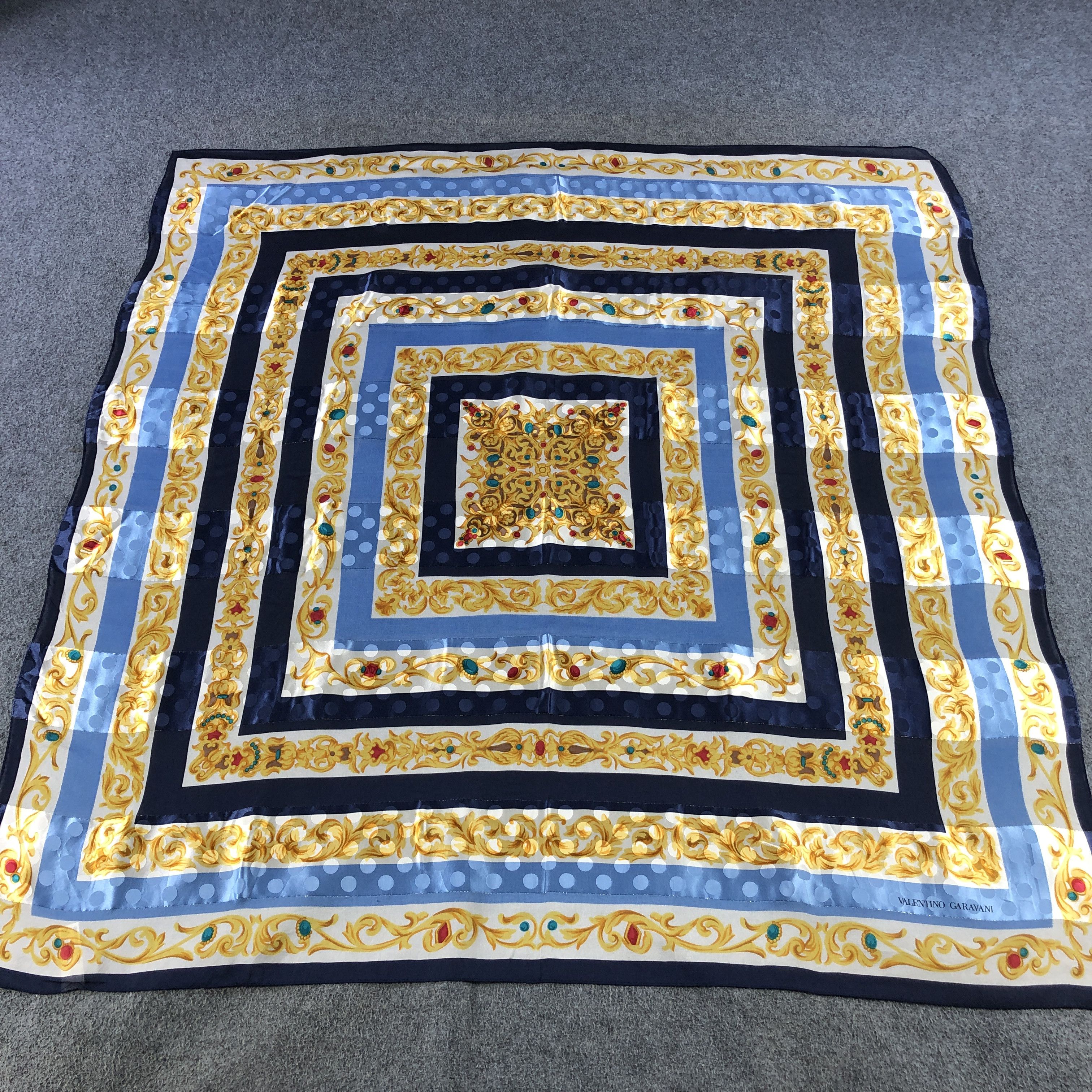 Japanese Brand Valentino Garavani Luxury Silk Scarf M1172 Size ONE SIZE - 2 Thumbnail