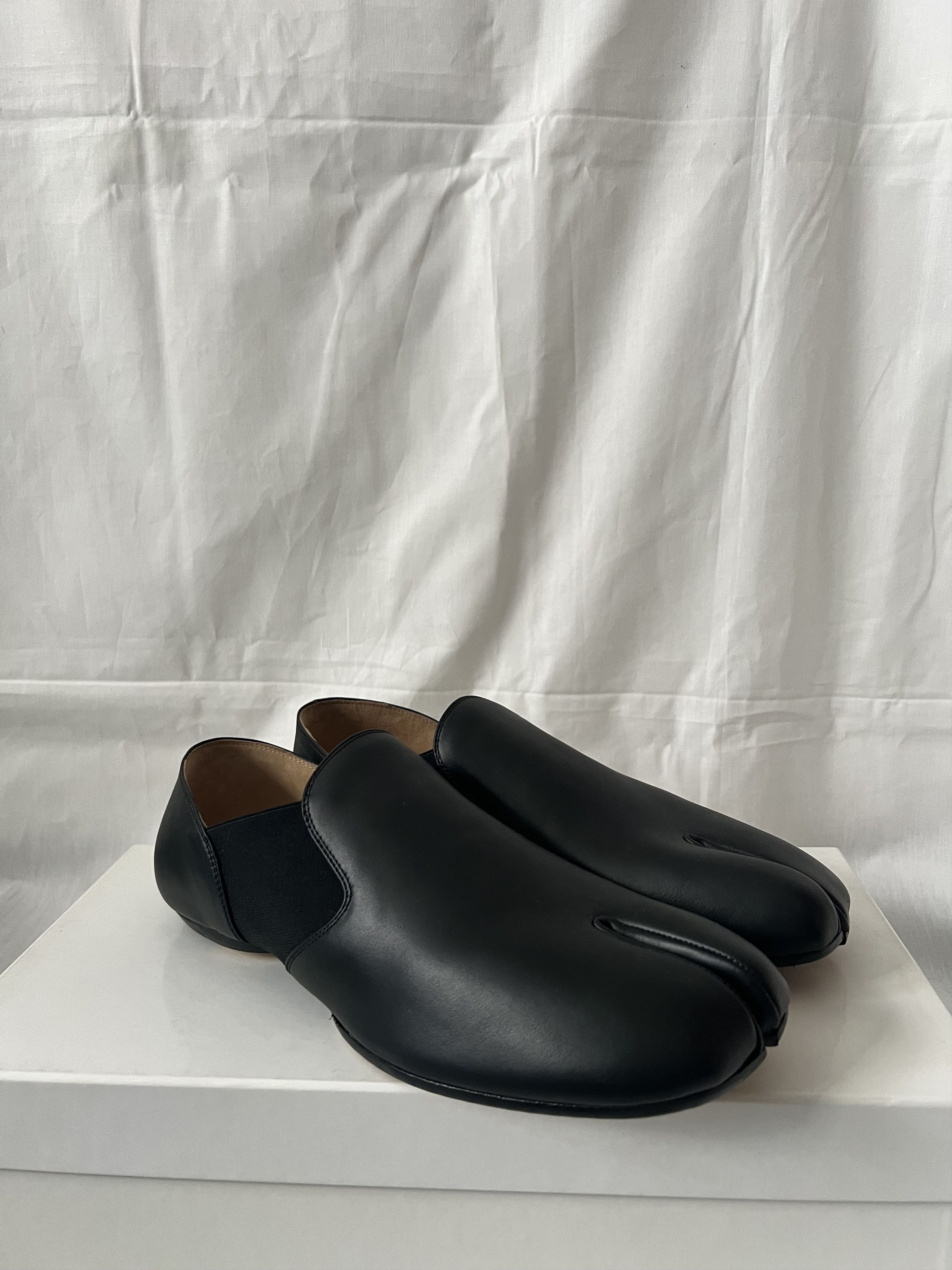 Maison Margiela Mud Leather Tabi Loafers Size US 9 / EU 42 - 11 Thumbnail