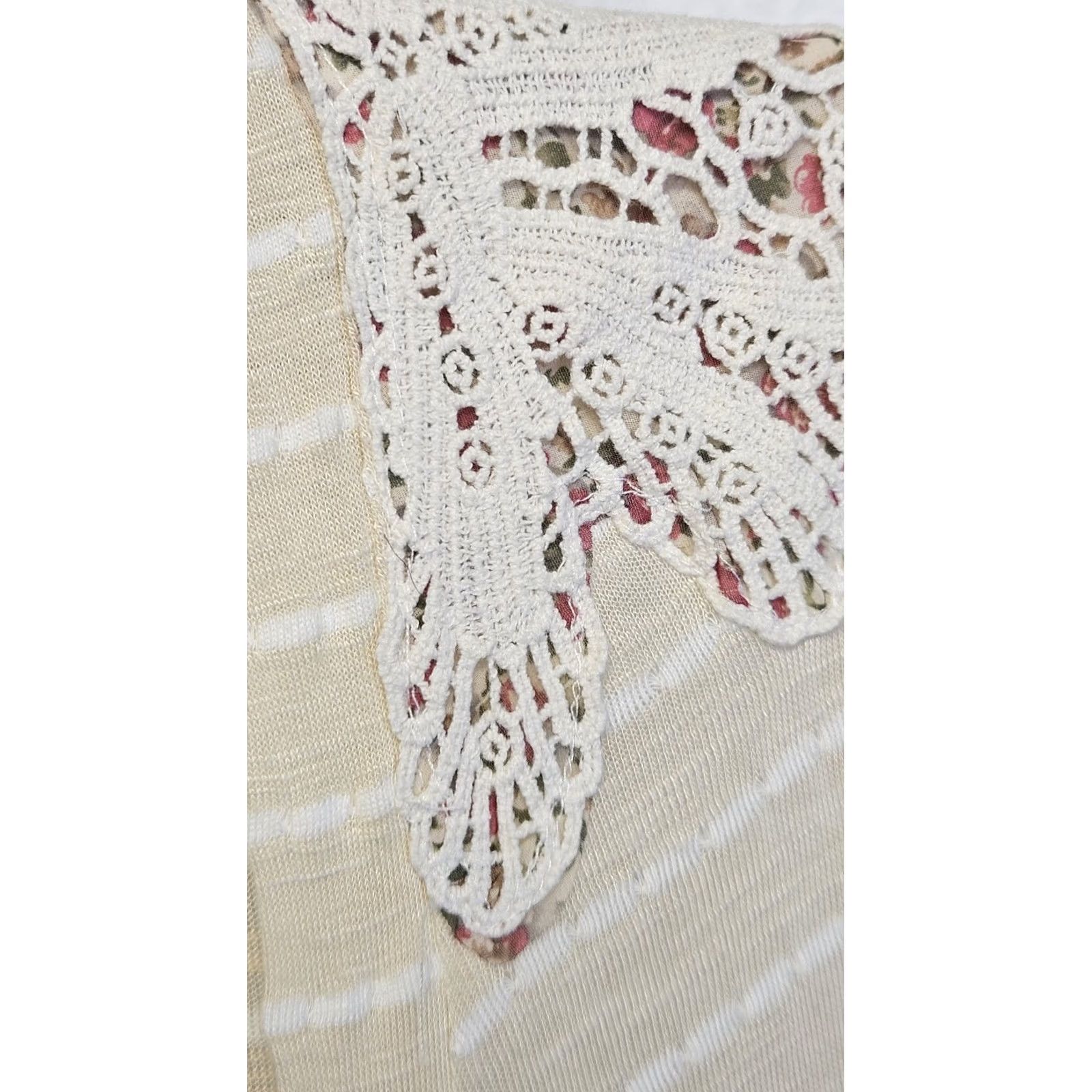 Vintage VINTAGE Miss Chievous Cardigan Women XL Boho Chic Lace Trim Cream Yellow Striped V-Neck Long Sleeve Crochet Buttons Sweater Knit Size XL / US 12-14 / IT 48-50 - 4 Thumbnail