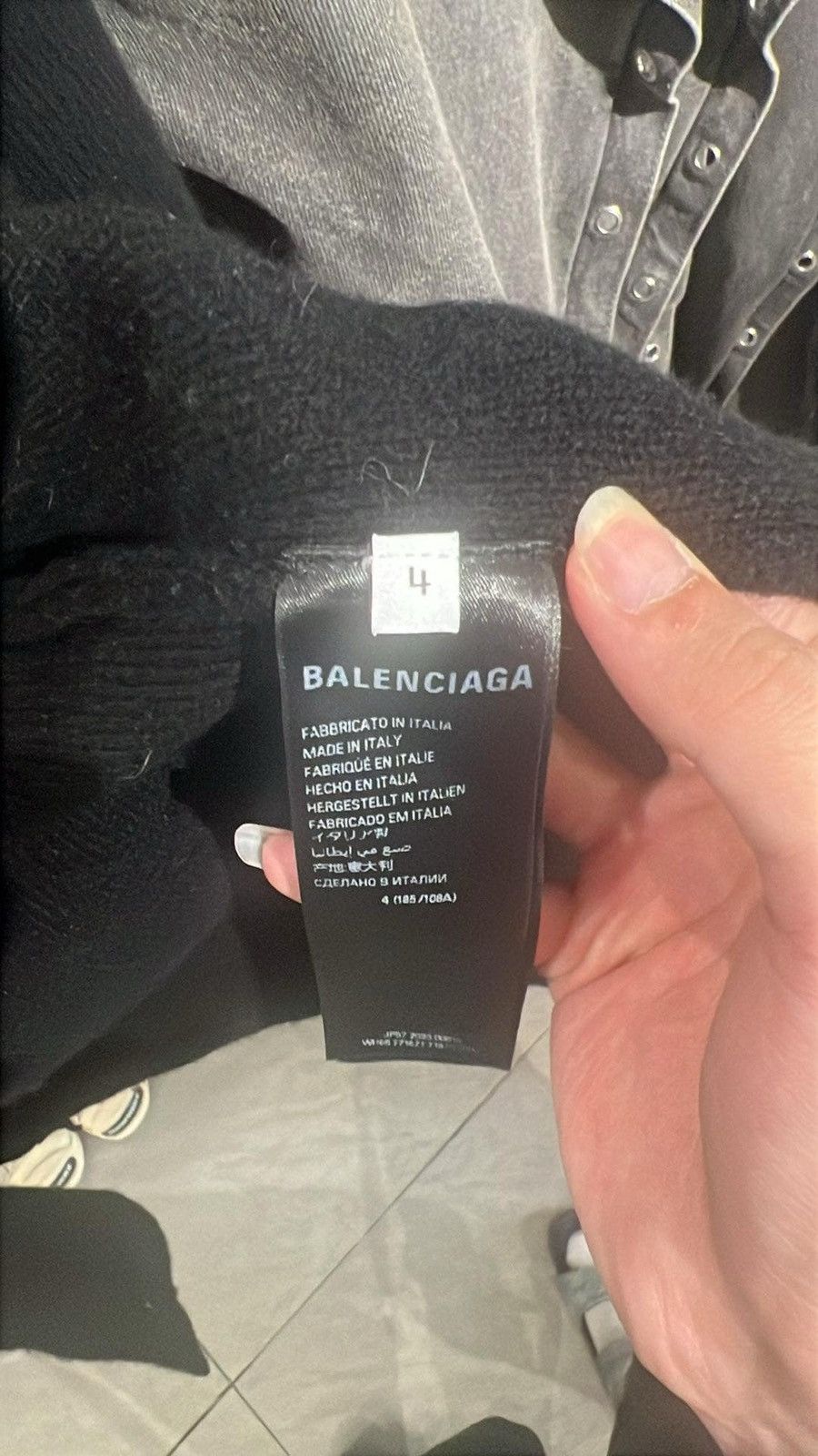 Balenciaga BALENCIAGA WOOL KNIT CARDIGAN Size US L / EU 52-54 / 3 - 10 Thumbnail
