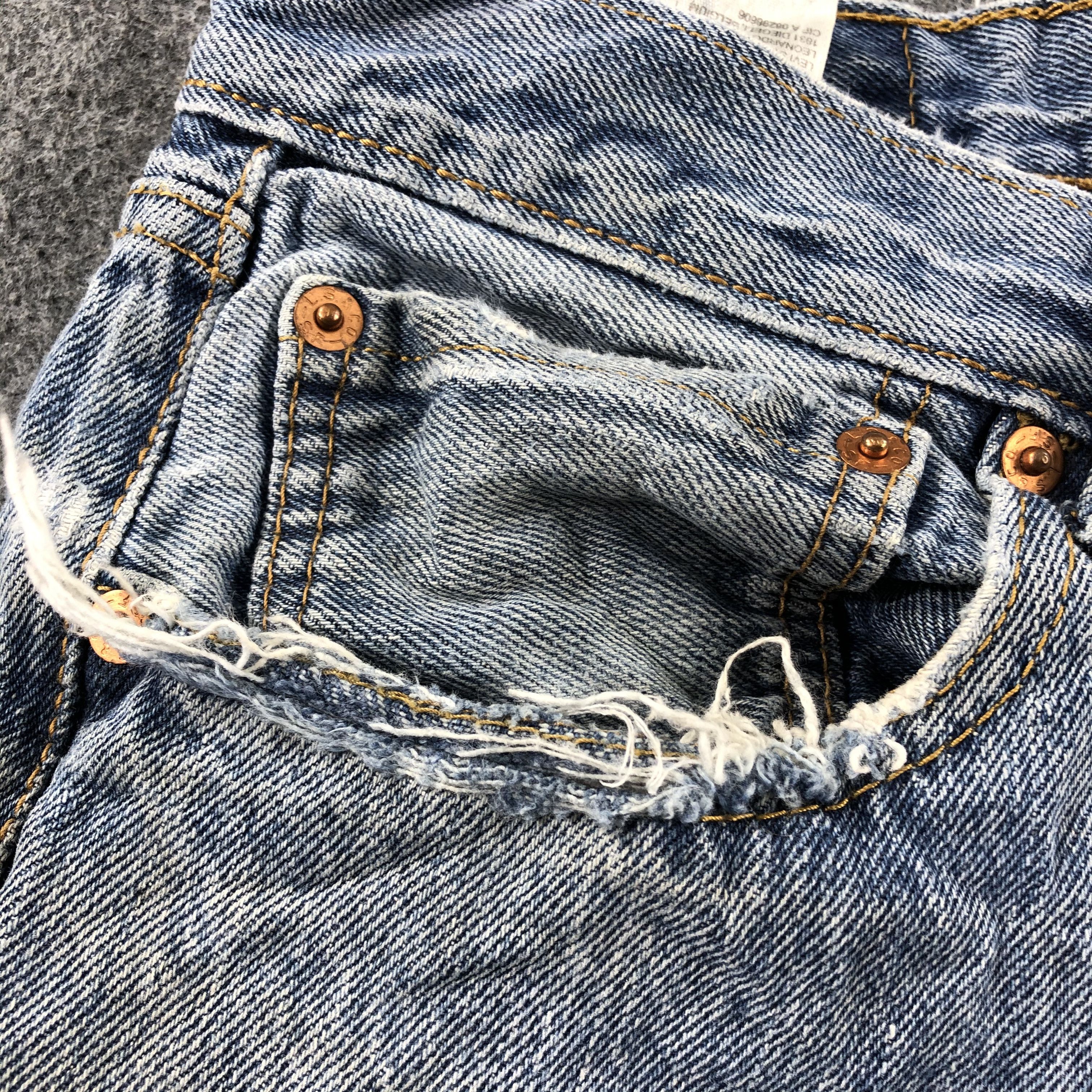 Levi's Vintage Blue Wash Levis 501 Jeans-J2669 Size US 31 - 11 Thumbnail