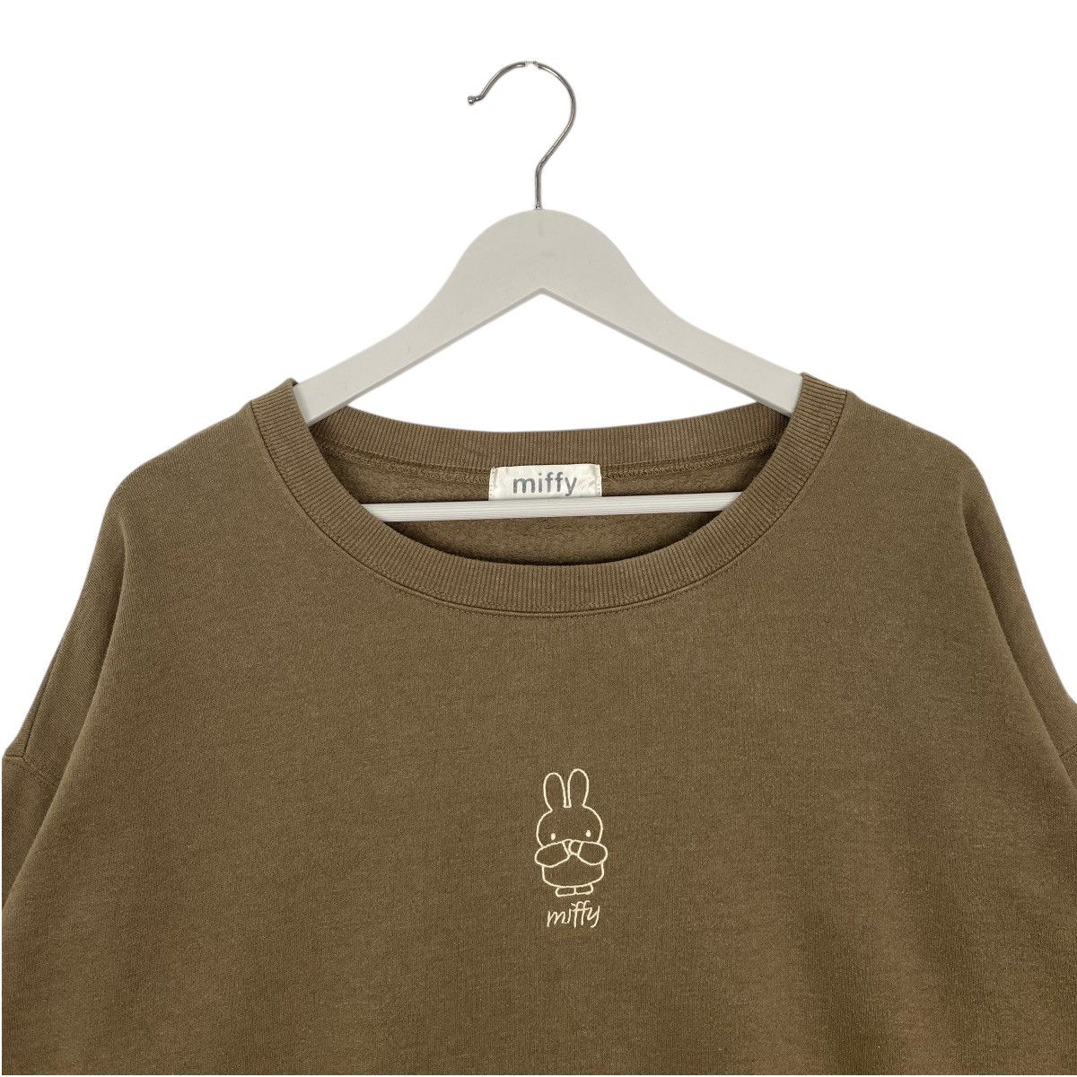 Vintage Vintage Miffy A Young Rabbit Crewneck Sweatshirt Brown SizeL Size US L / EU 52-54 / 3 - 4 Thumbnail
