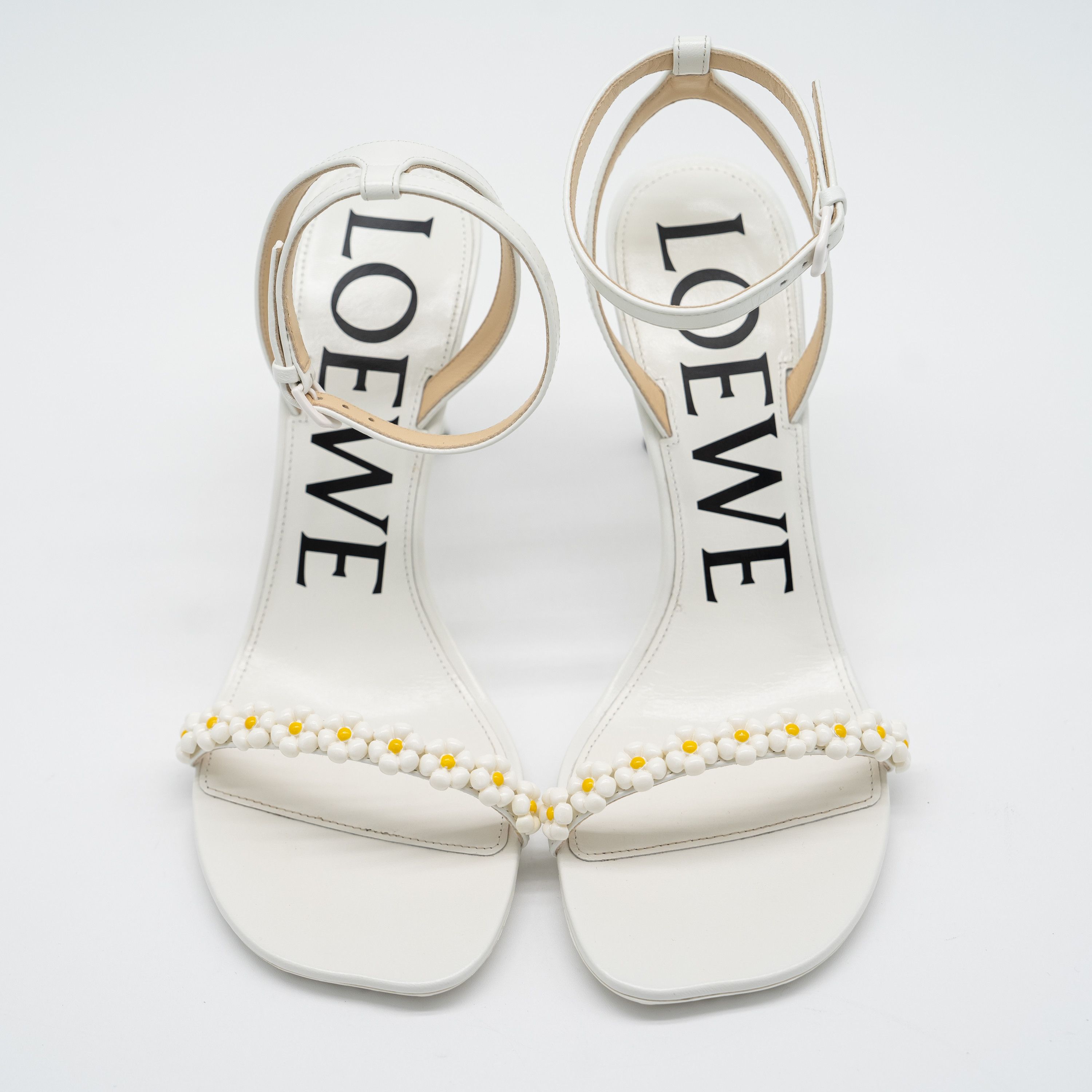 Loewe Loewe Petal Daisy Sandals 90mm White Leather Strap Size US 9 / IT 39 - 3 Thumbnail