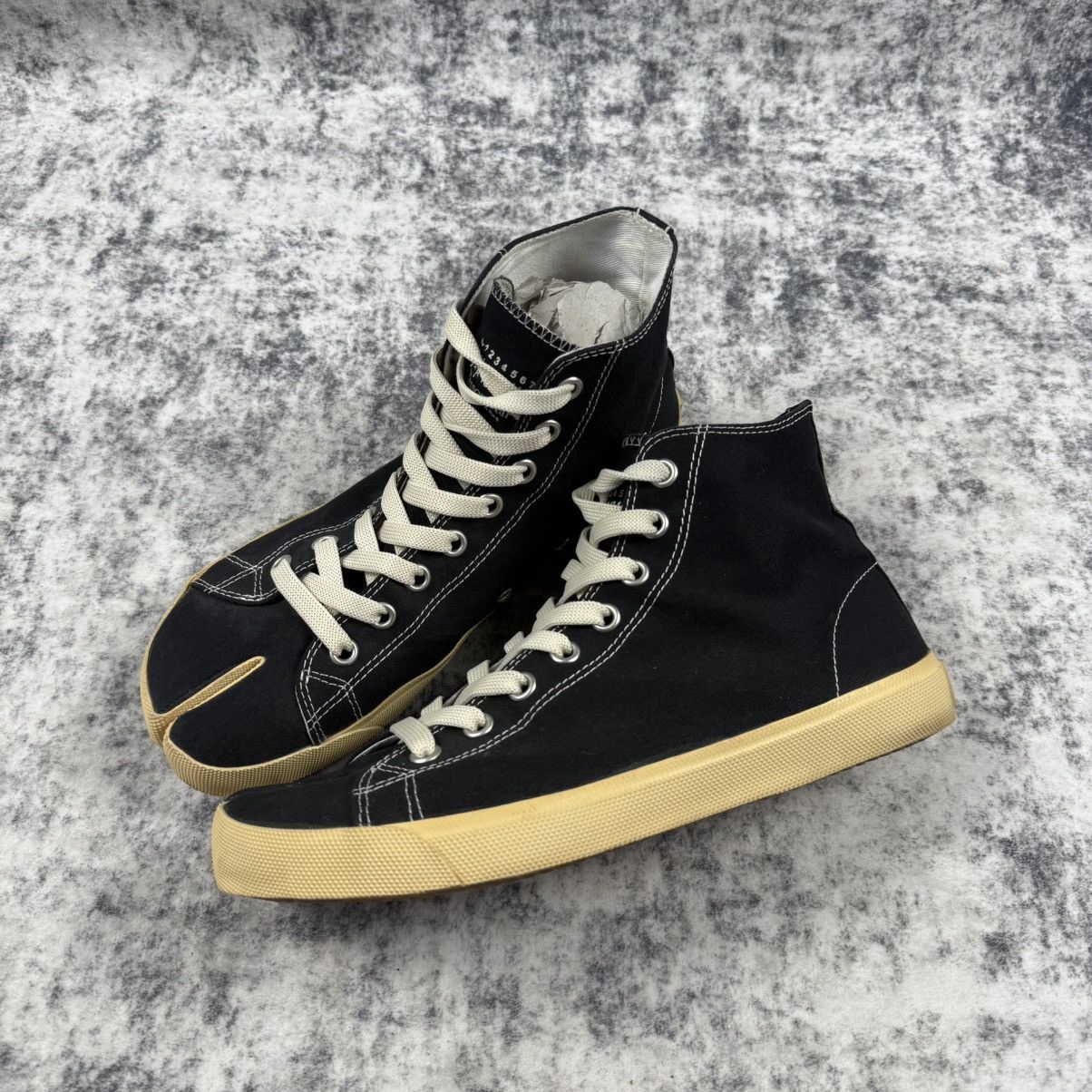 Maison Margiela Maison Margiela Vandal Tabi High Top Canvas Sneakers Size US 9 / EU 42 - 1 Thumbnail