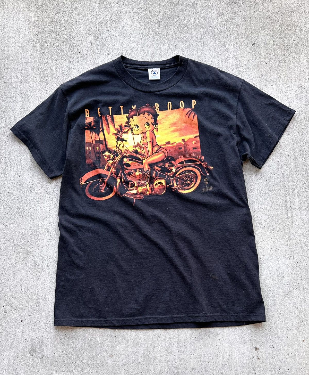 Vintage Vintage Betty Boop Tee Shirt Large 90s Delta Biker Cartoon Size US L / EU 52-54 / 3 - 1 Thumbnail